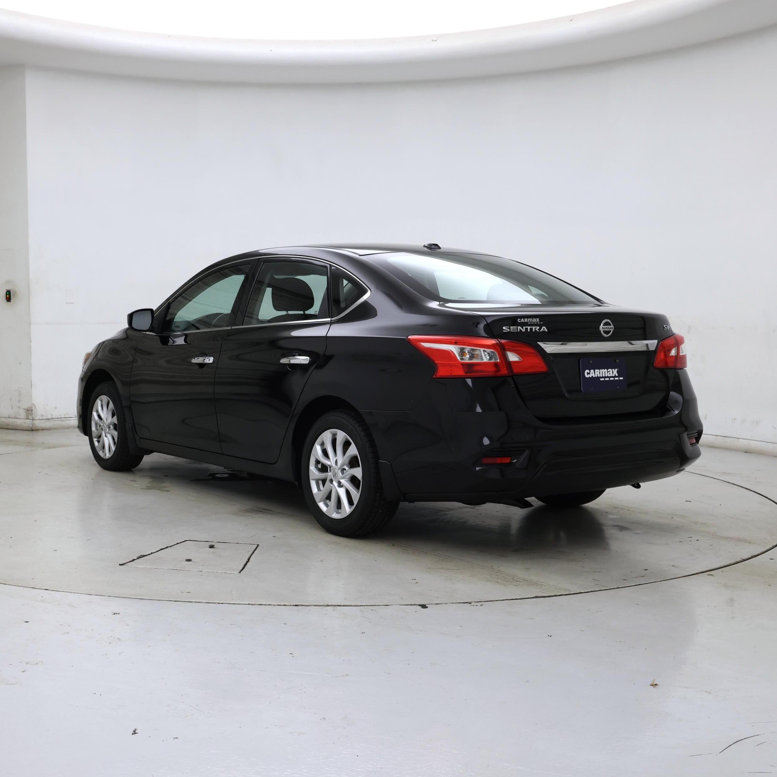 Thumbnail: 2017 Nissan Sentra - 2