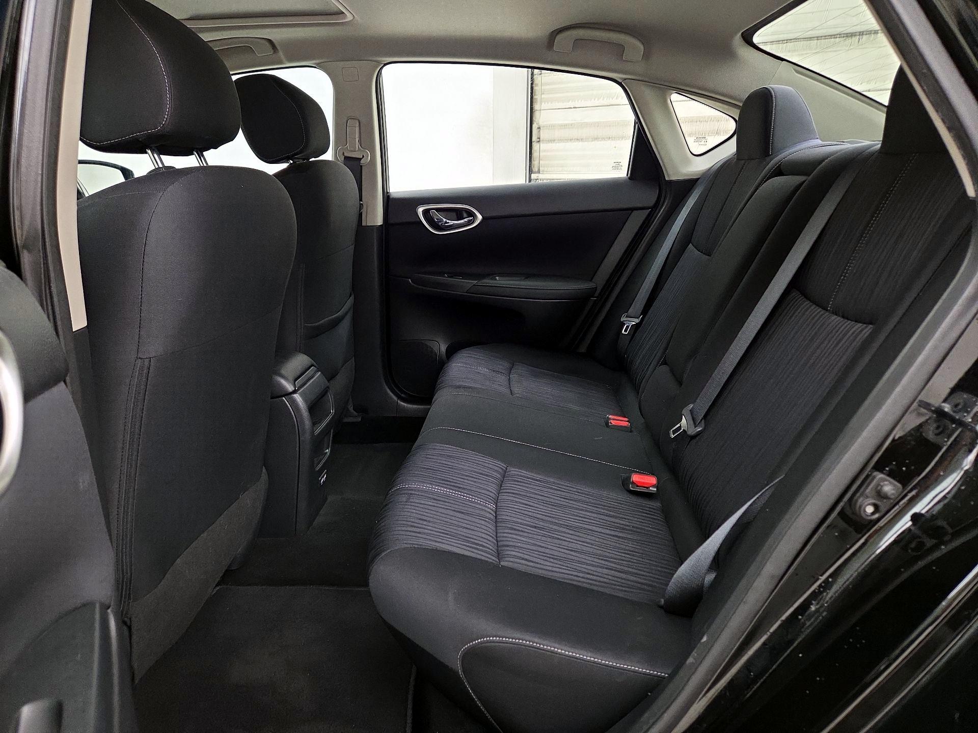 Thumbnail: 2017 Nissan Sentra - 20