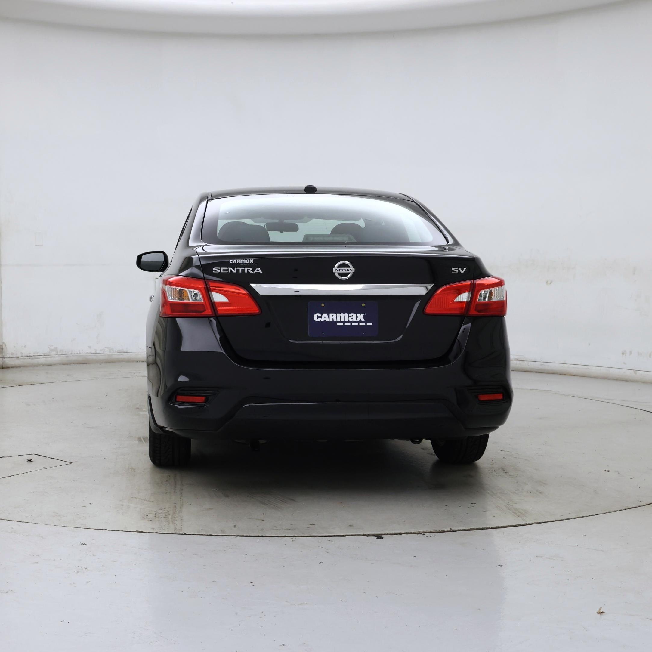 Thumbnail: 2017 Nissan Sentra - 6