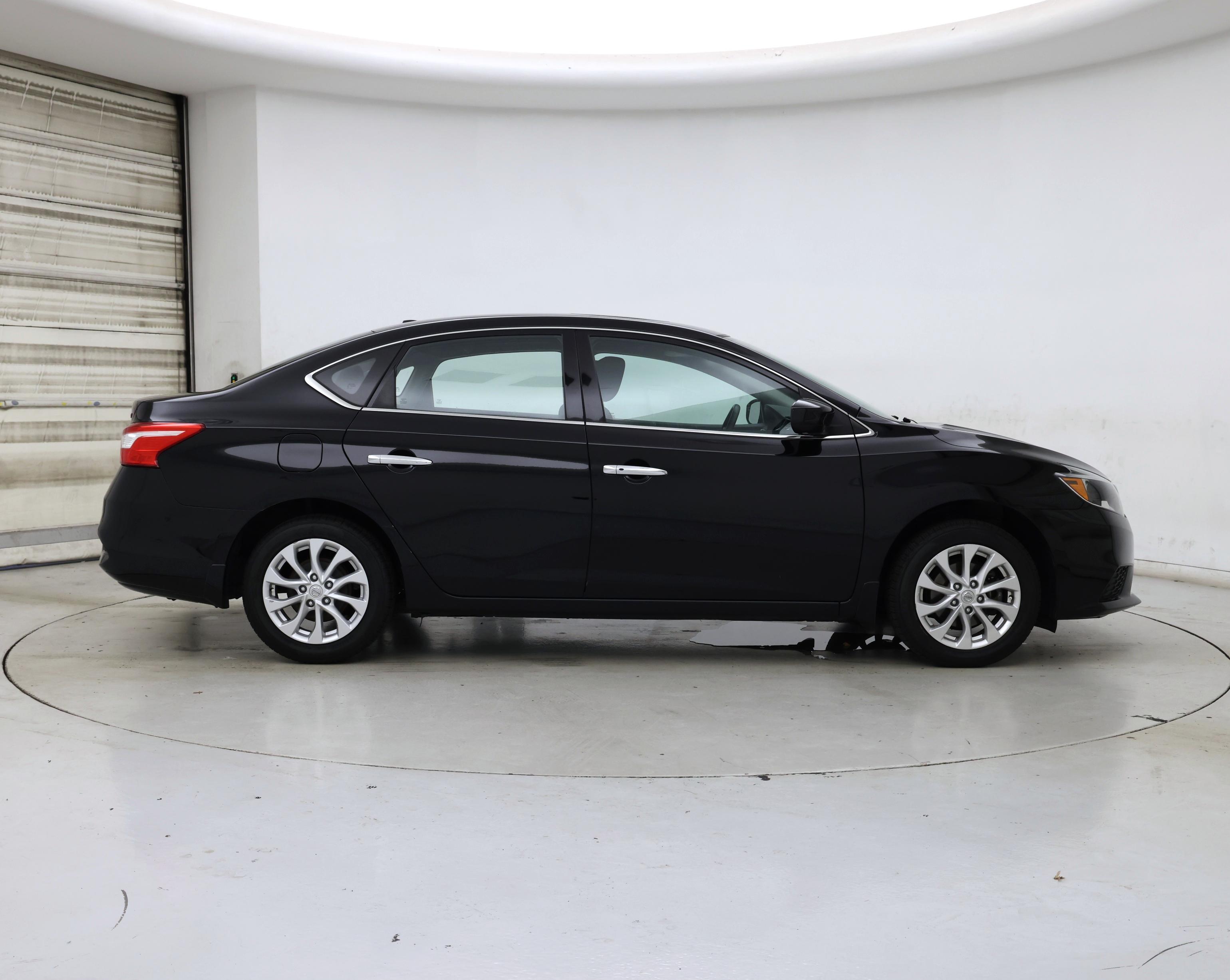 Thumbnail: 2017 Nissan Sentra - 7