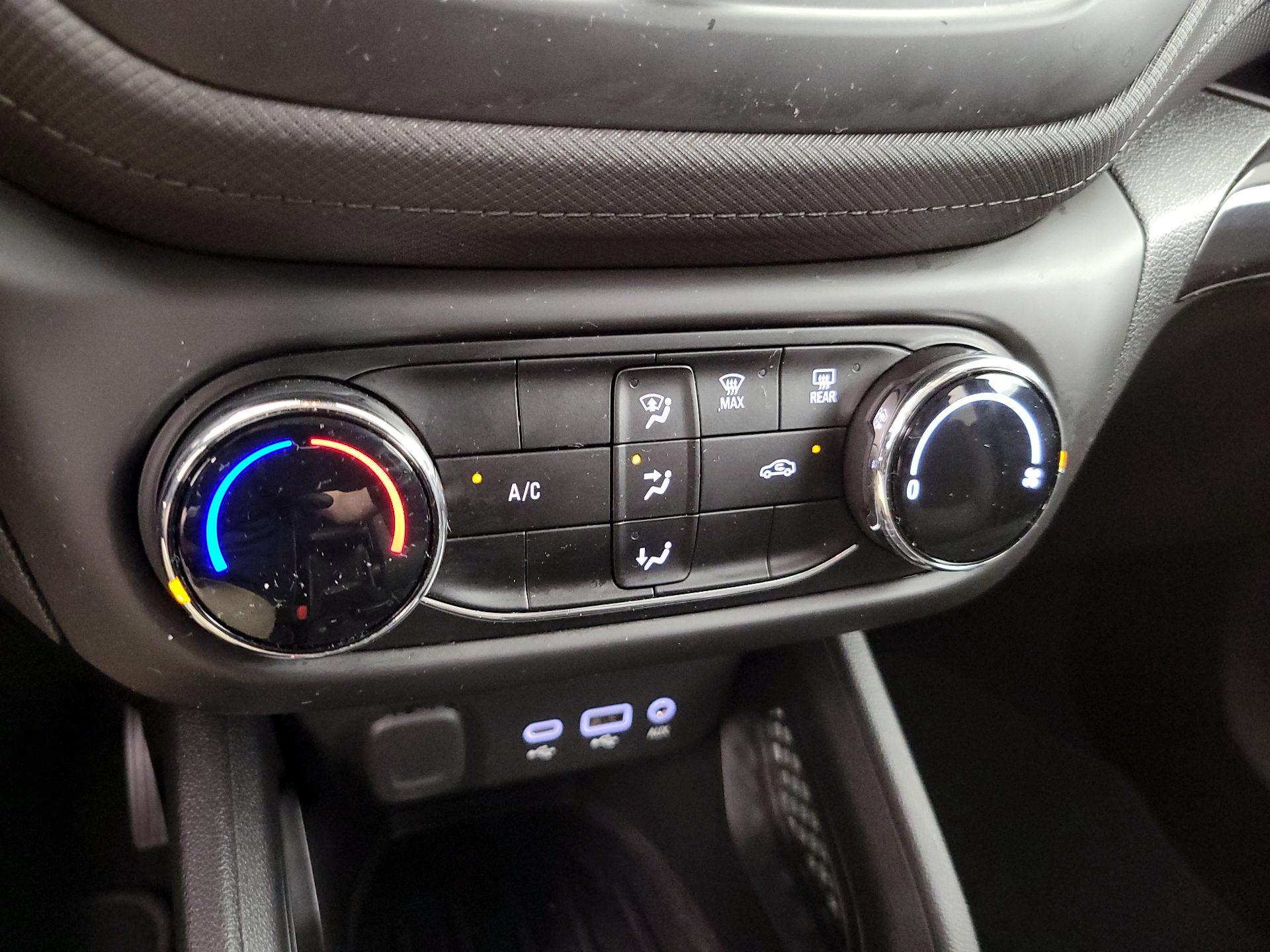 Thumbnail: 2021 Chevrolet TrailBlazer - 17