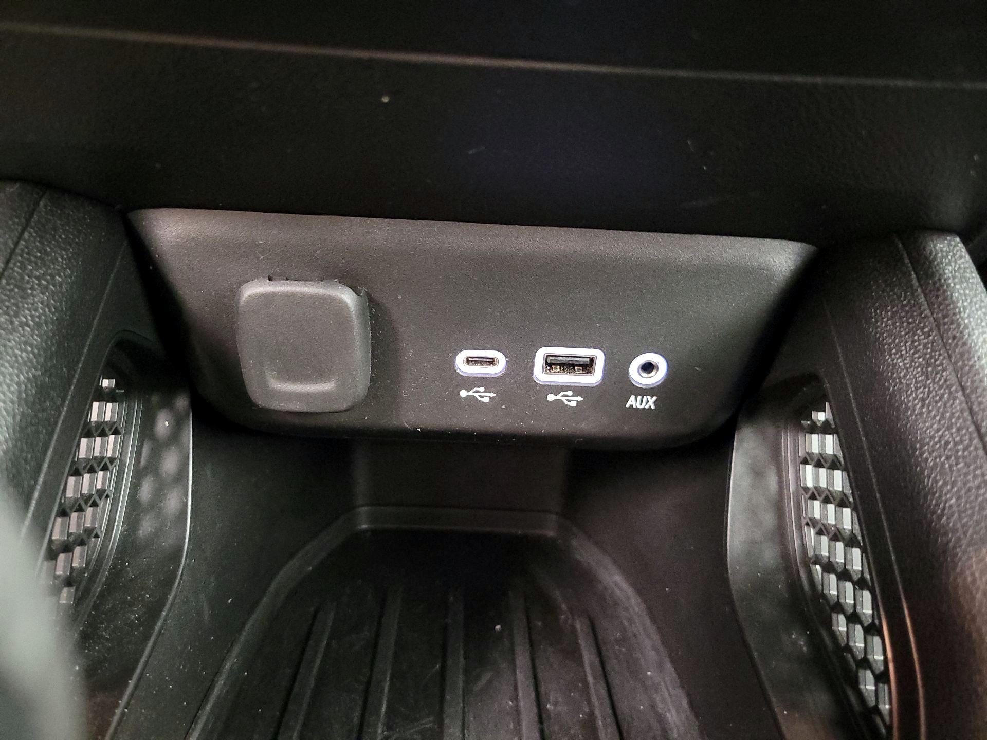 Thumbnail: 2021 Chevrolet TrailBlazer - 19