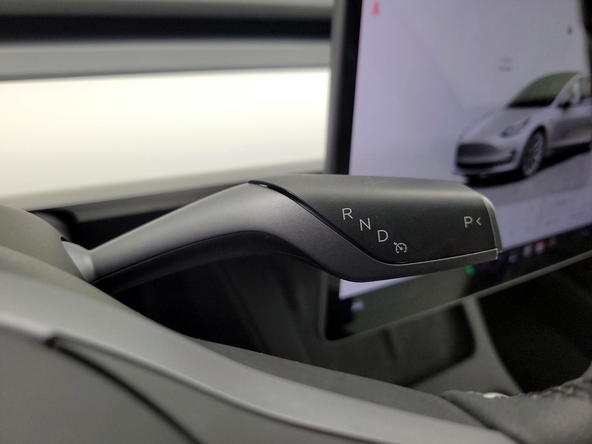Thumbnail: 2023 Tesla Model 3 - 17