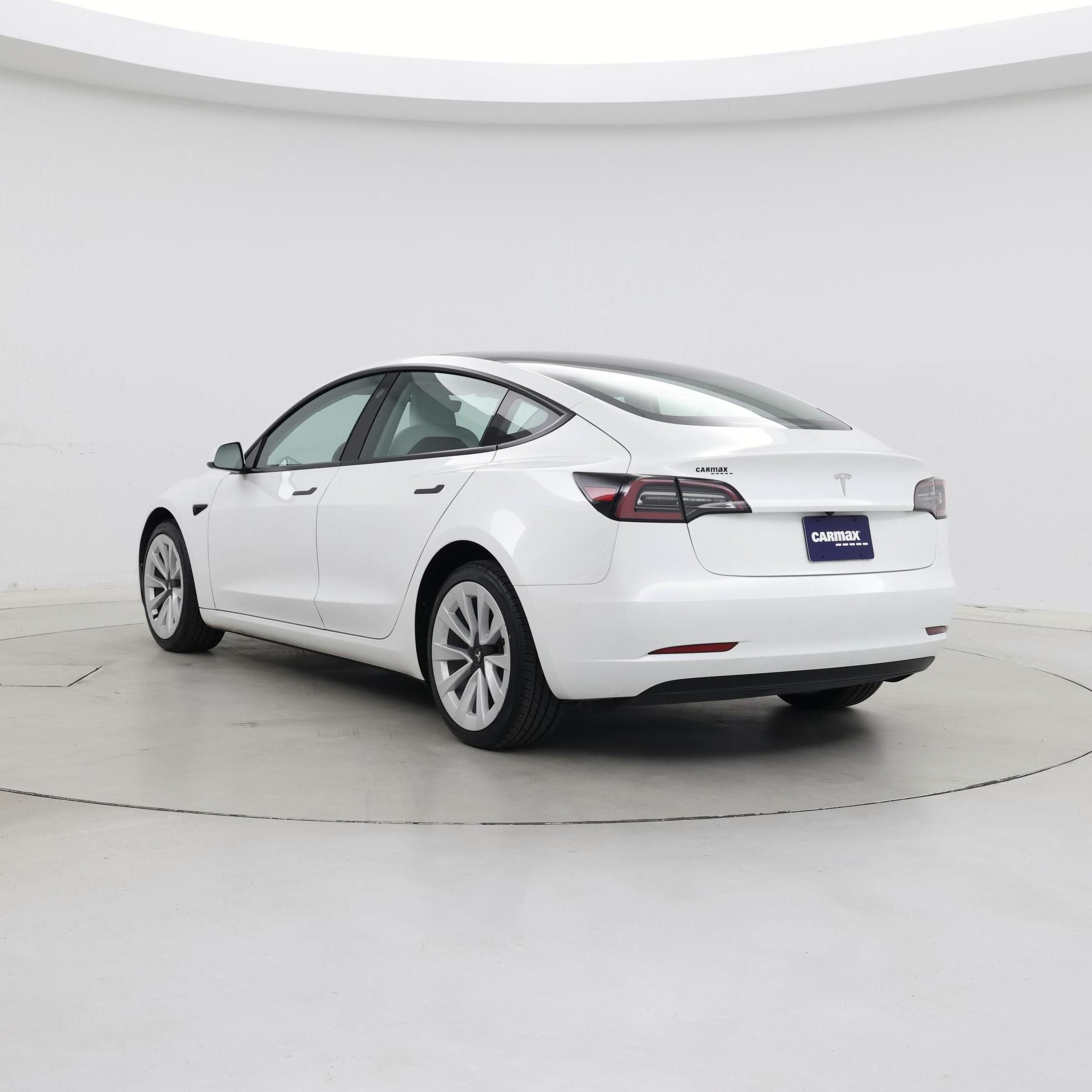 Thumbnail: 2023 Tesla Model 3 - 2