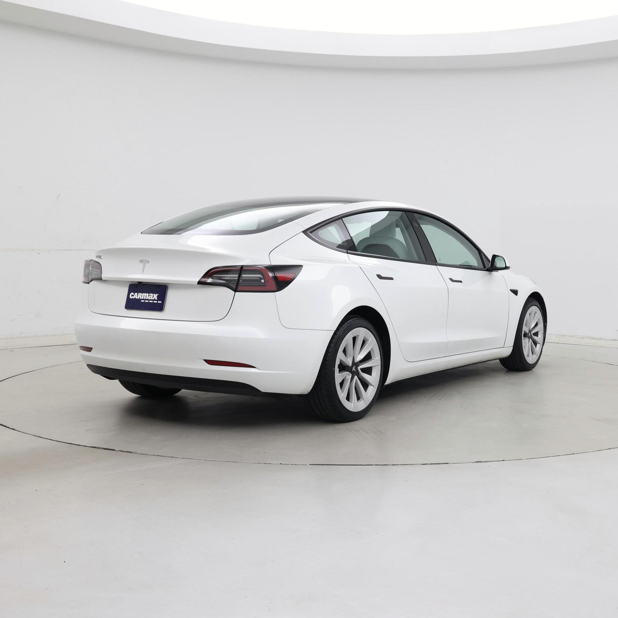 Thumbnail: 2023 Tesla Model 3 - 8