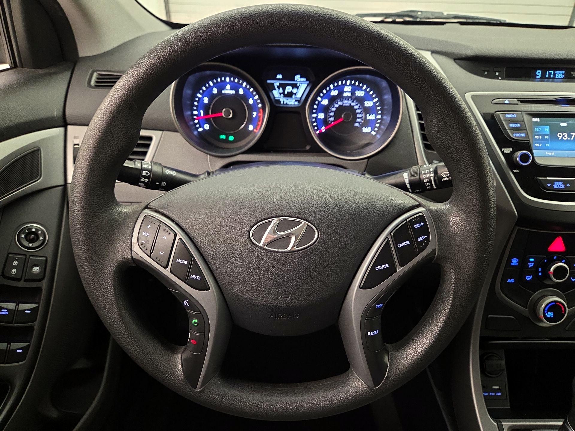 Thumbnail: 2016 Hyundai Elantra - 10