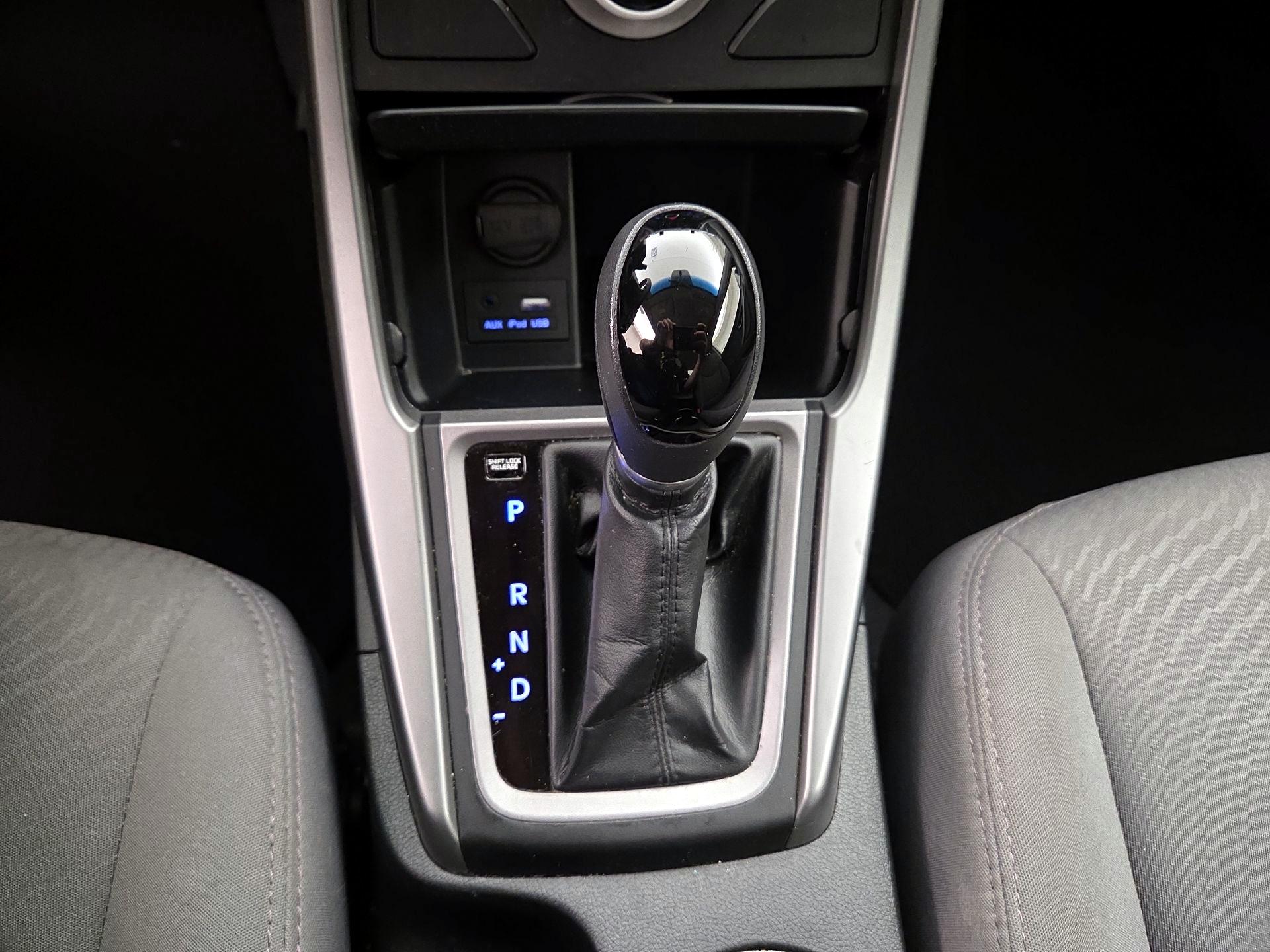 Thumbnail: 2016 Hyundai Elantra - 17