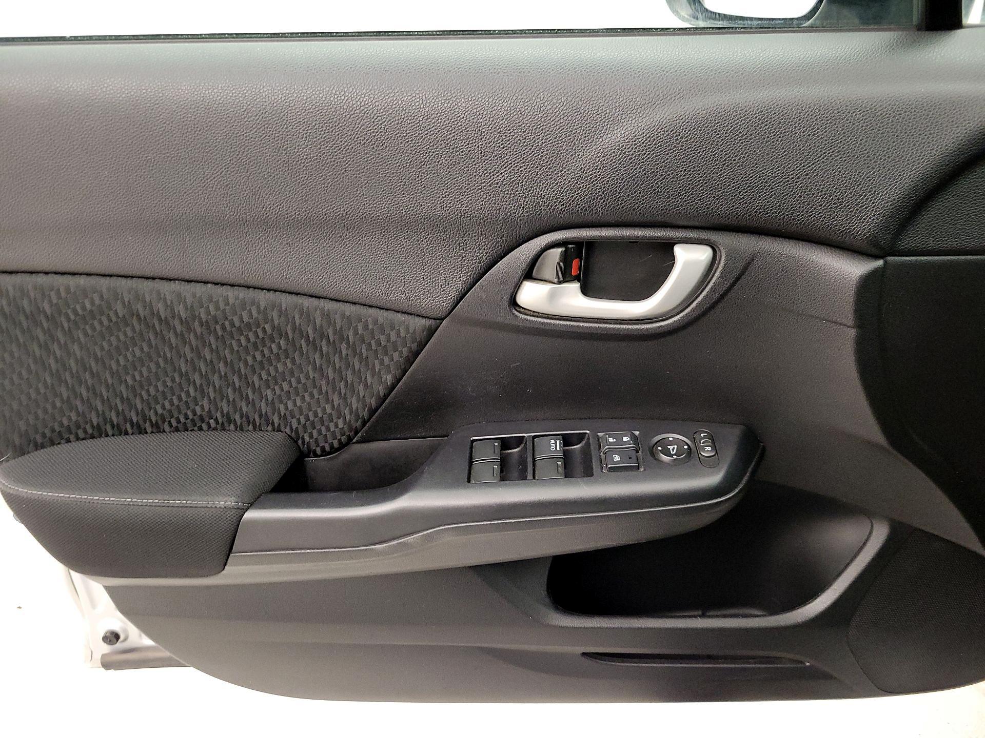 Thumbnail: 2015 Honda Civic - 12