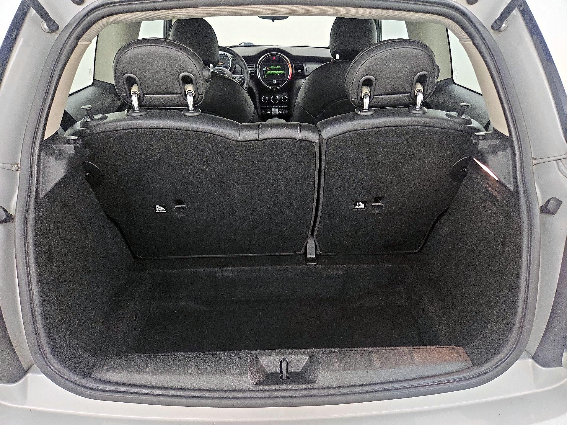 Thumbnail: 2018 MINI Cooper Hardtop - 20