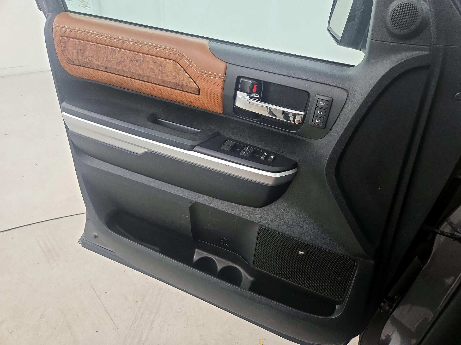 Thumbnail: 2016 Toyota Tundra - 12