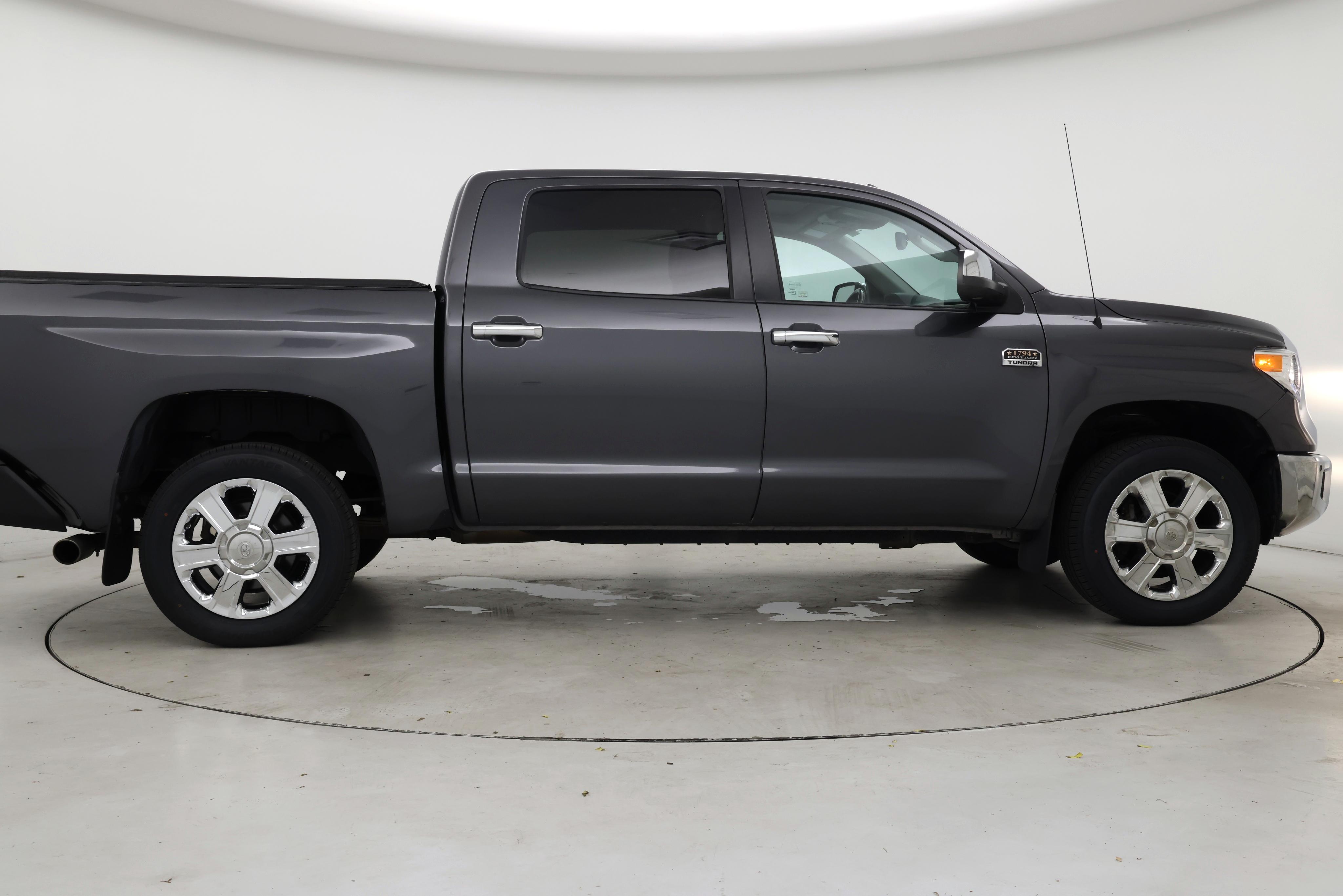 Thumbnail: 2016 Toyota Tundra - 7