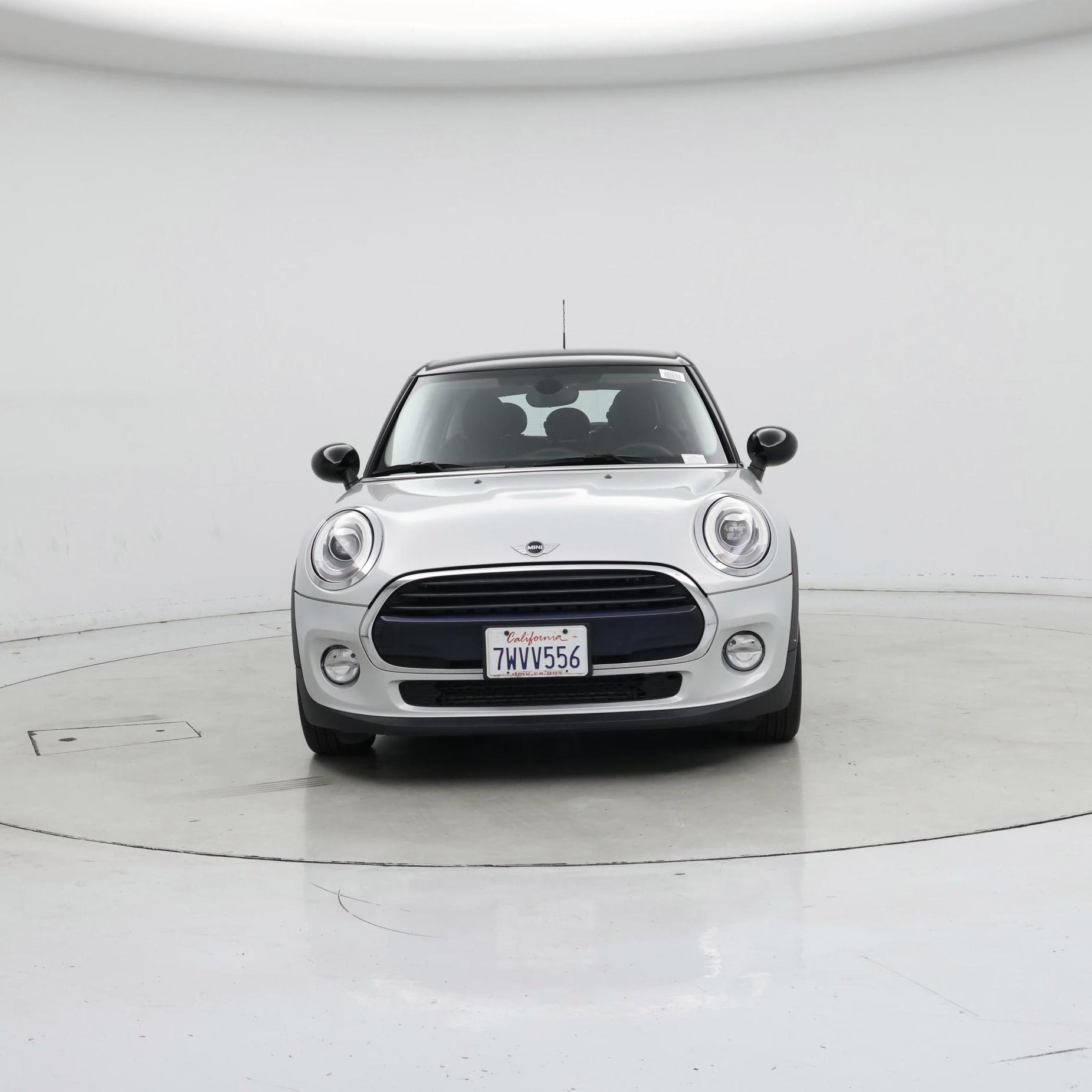 Thumbnail: 2017 MINI Cooper Hardtop - 5
