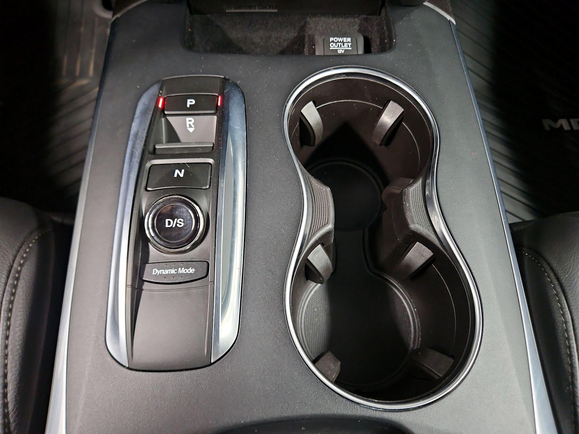 Thumbnail: 2017 Acura MDX - 18