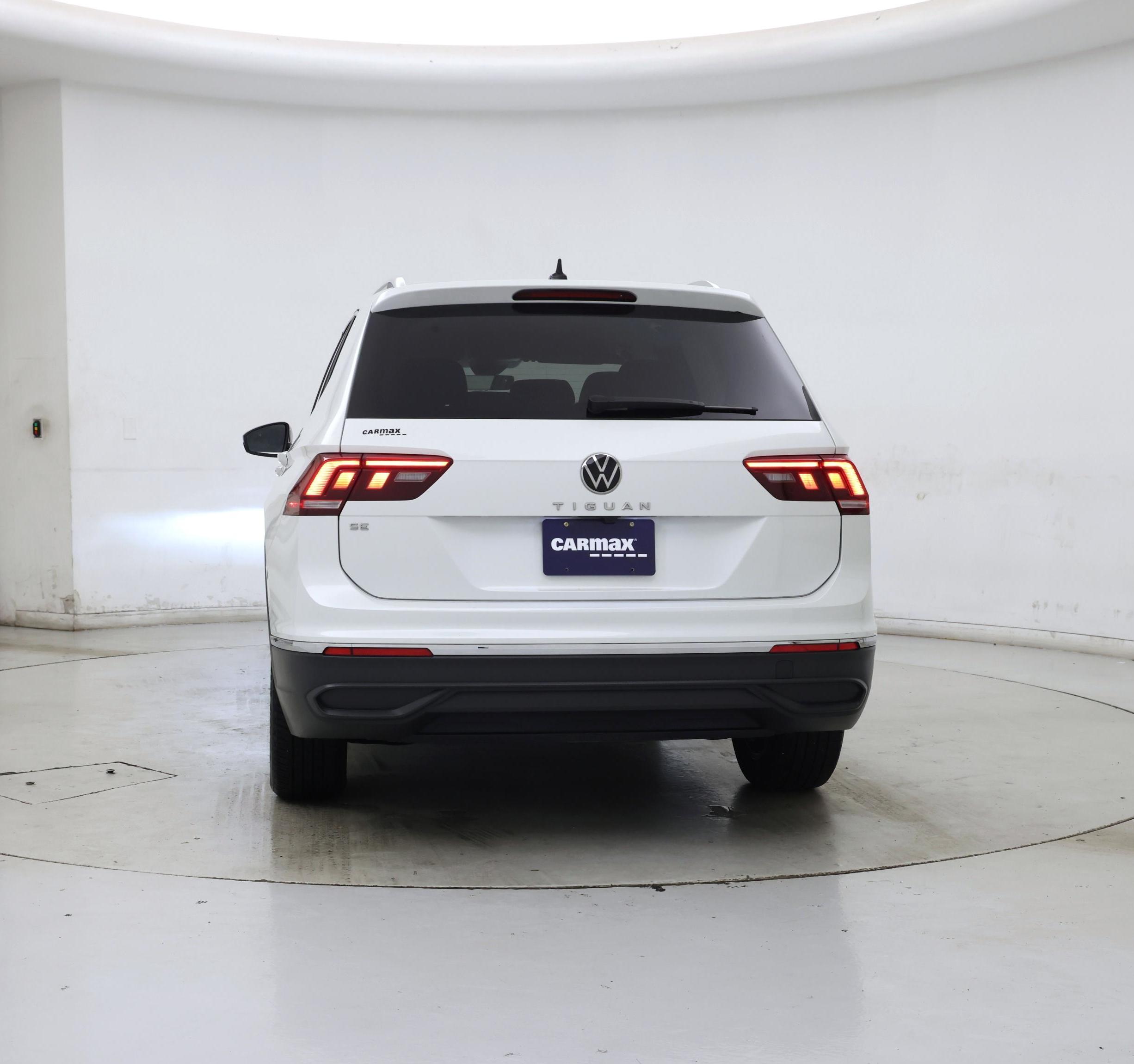 Thumbnail: 2023 Volkswagen Tiguan - 6