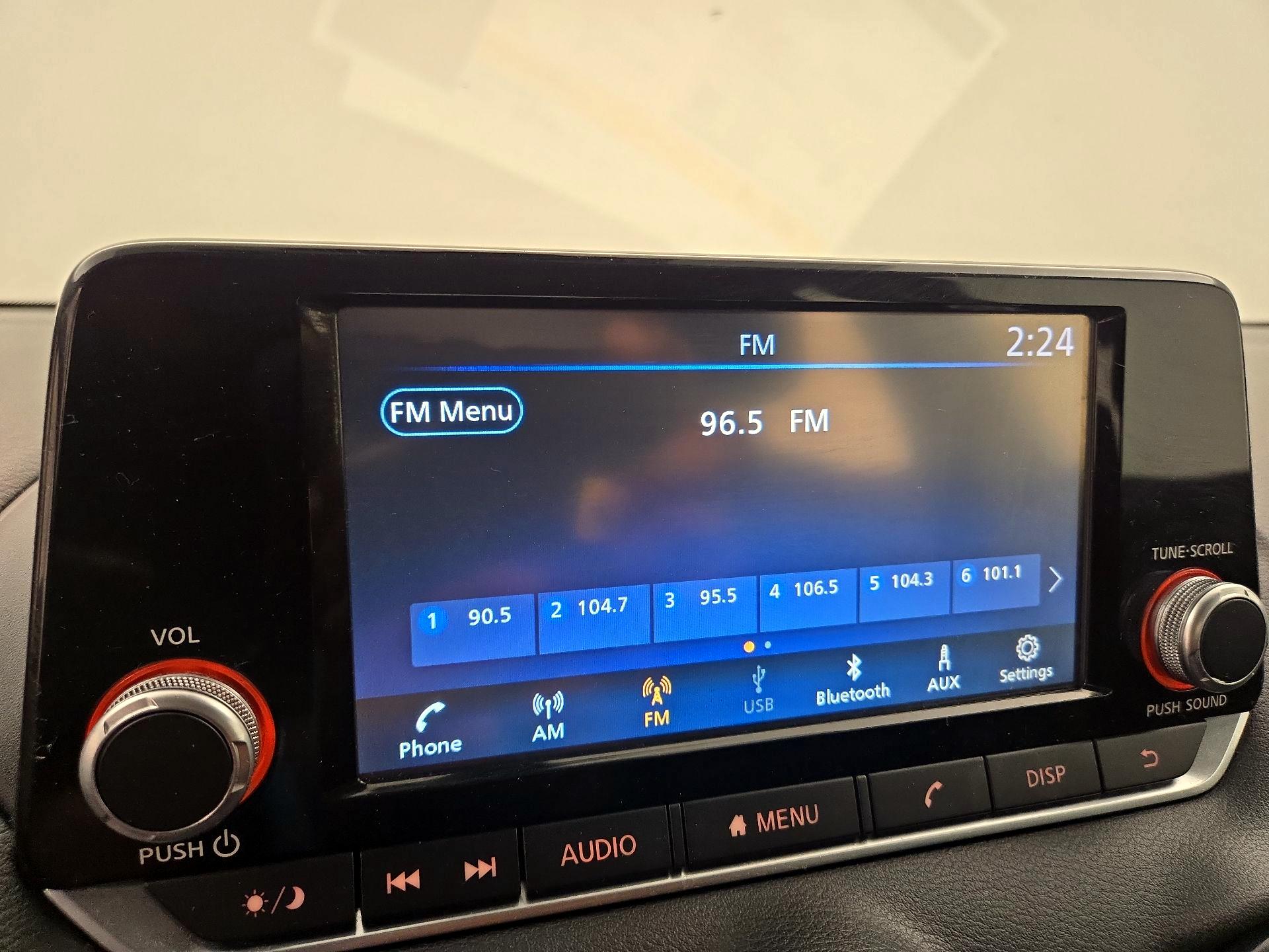 Thumbnail: 2021 Nissan Sentra - 15