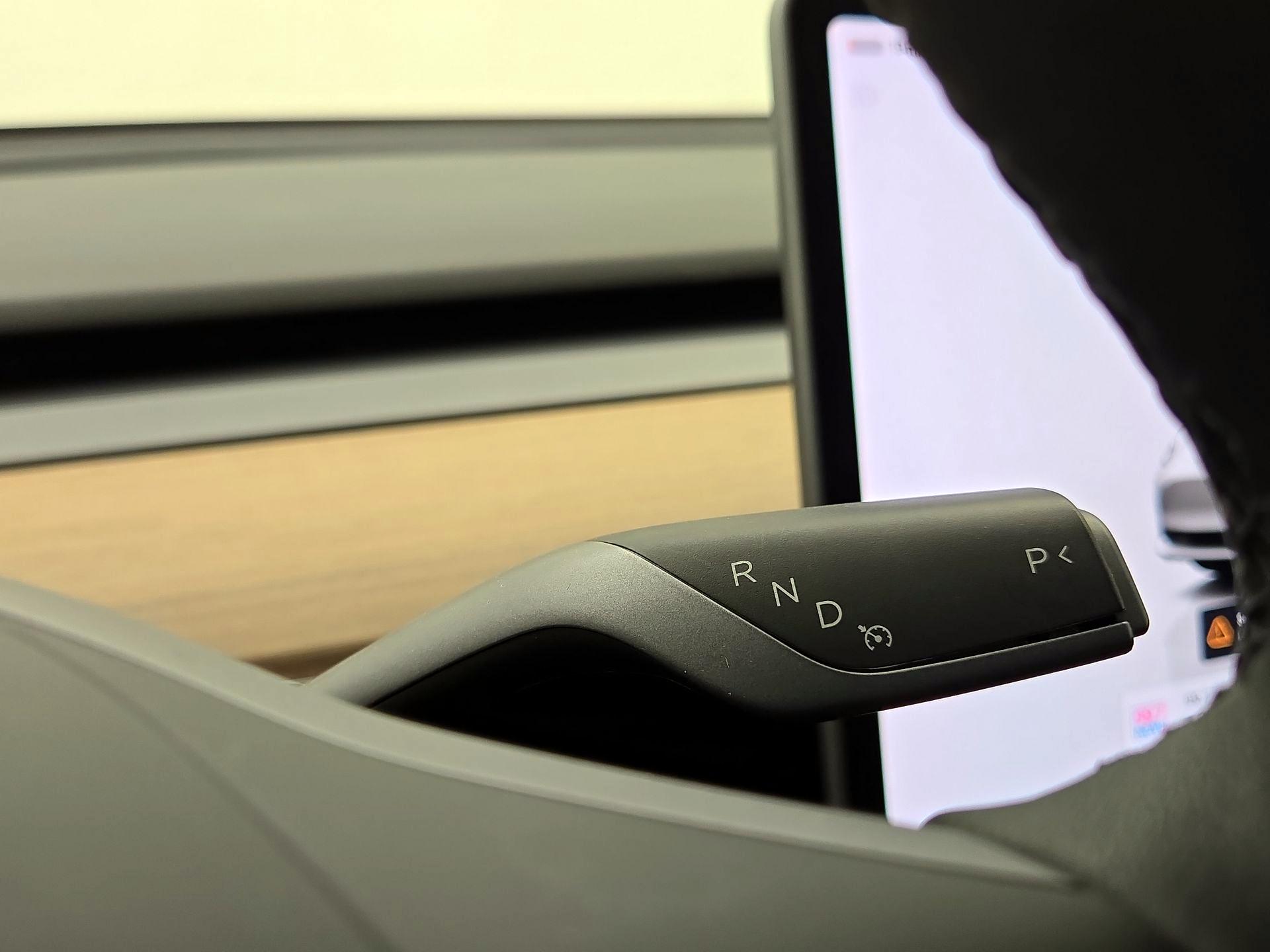 Thumbnail: 2023 Tesla Model 3 - 17