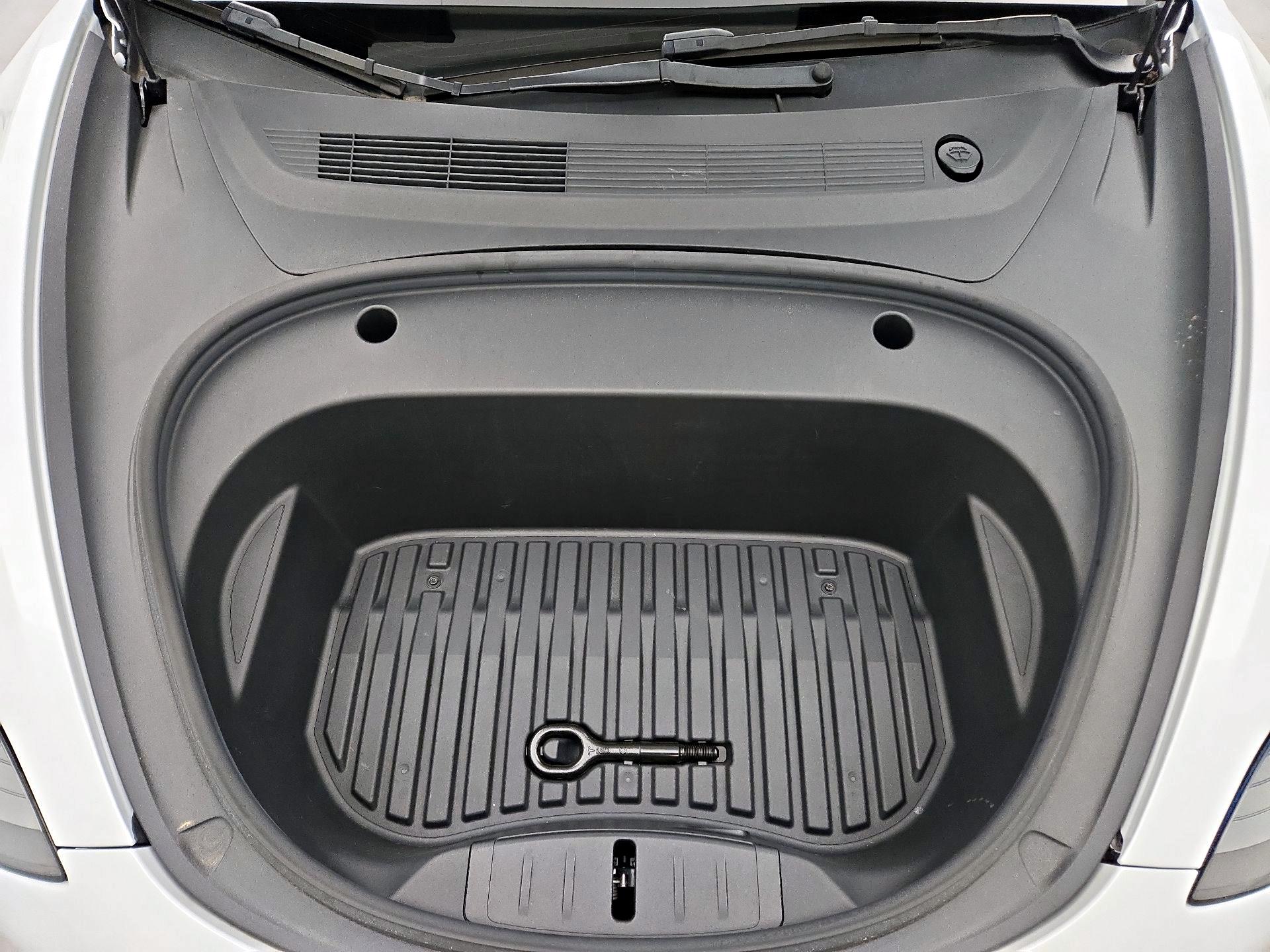 Thumbnail: 2023 Tesla Model 3 - 20