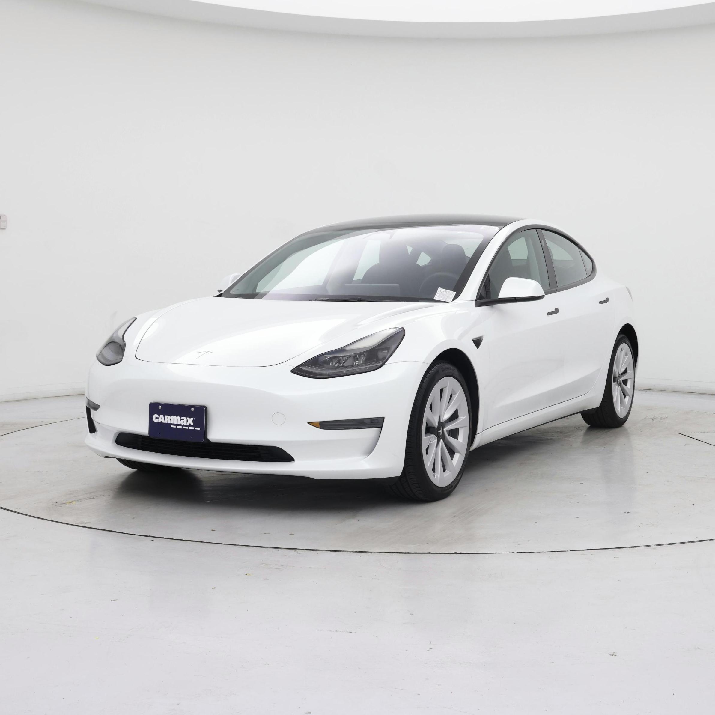Thumbnail: 2023 Tesla Model 3 - 4