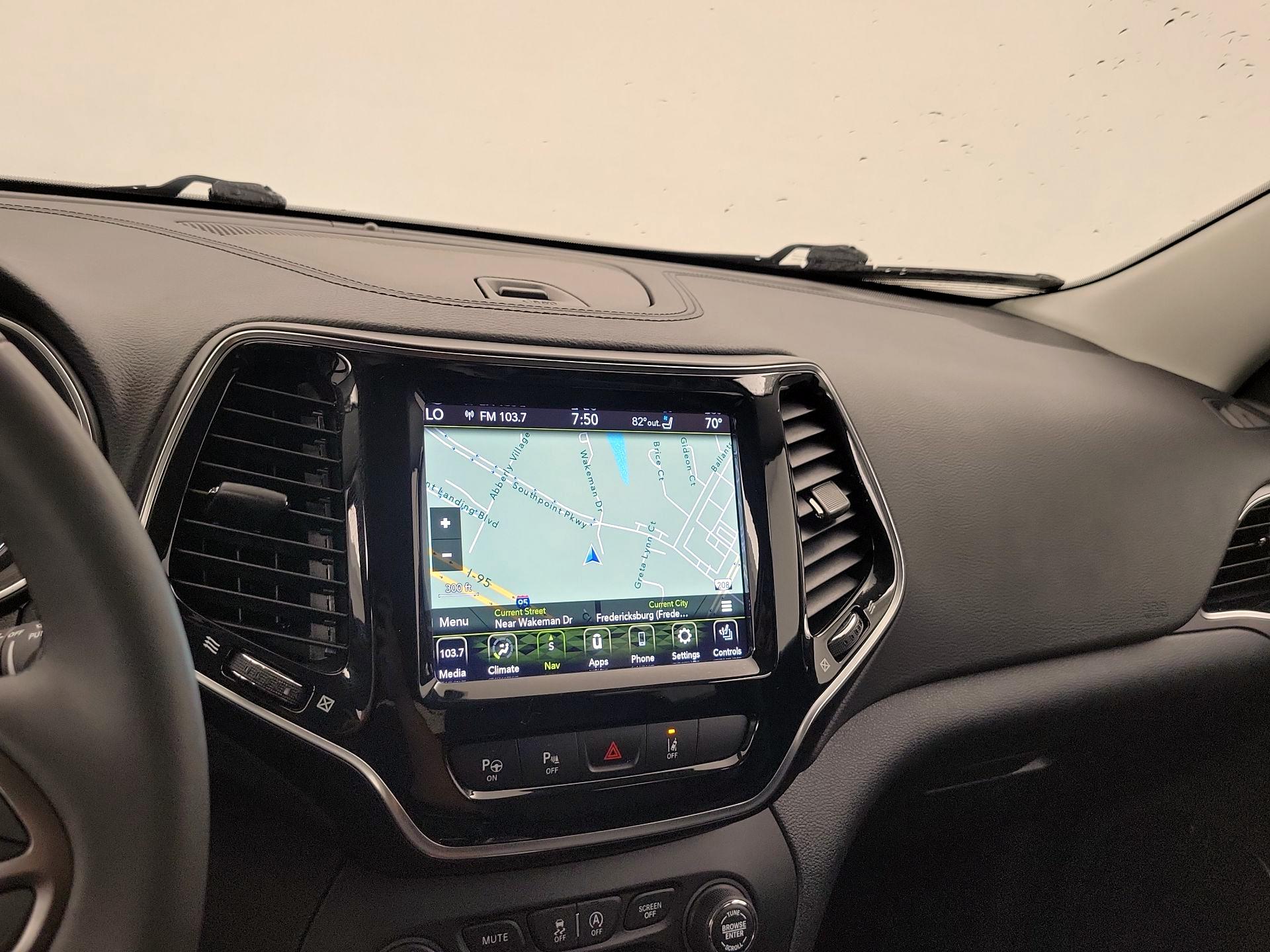 Thumbnail: 2022 Jeep Cherokee - 14
