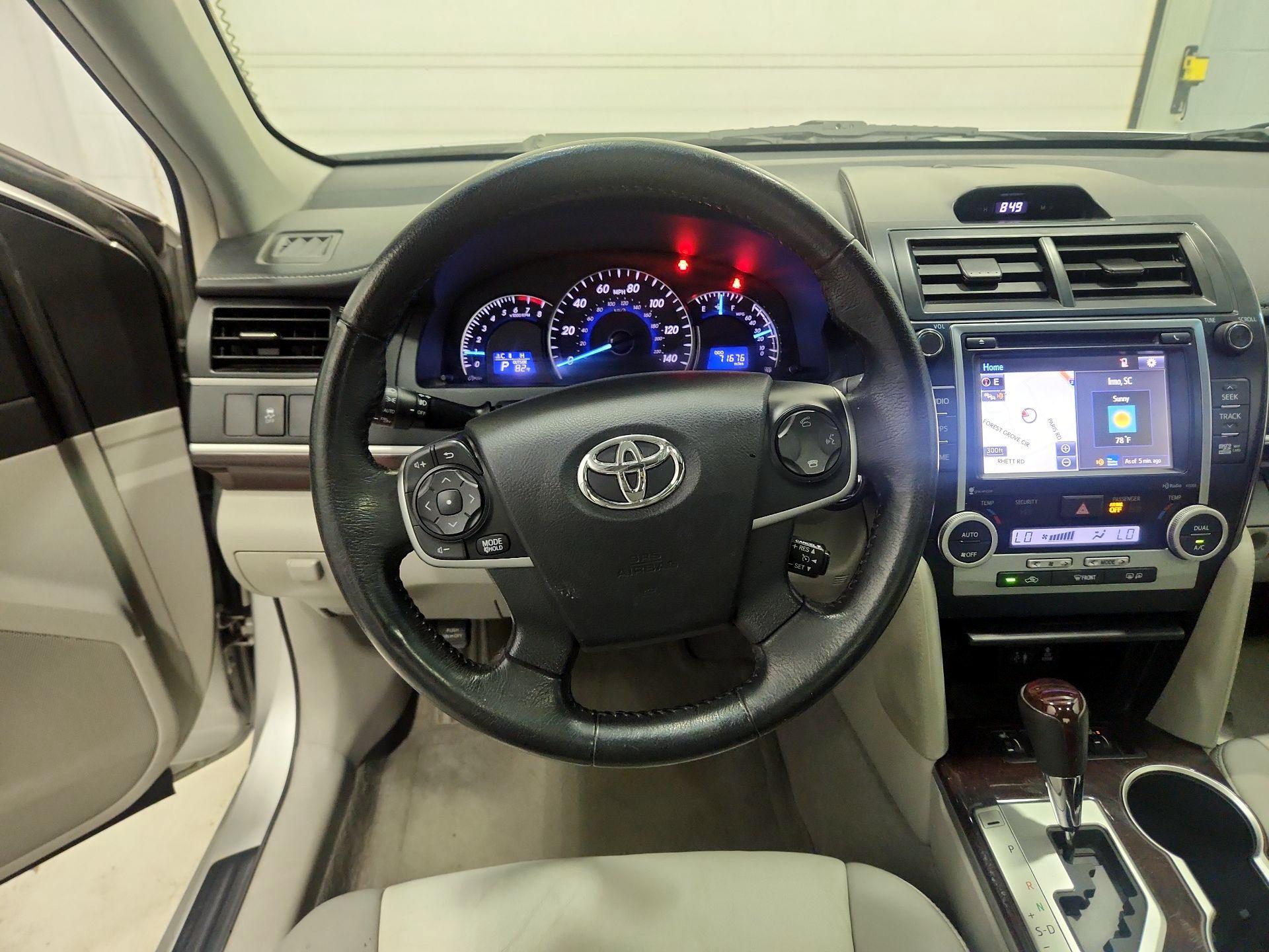 Thumbnail: 2014 Toyota Camry - 10