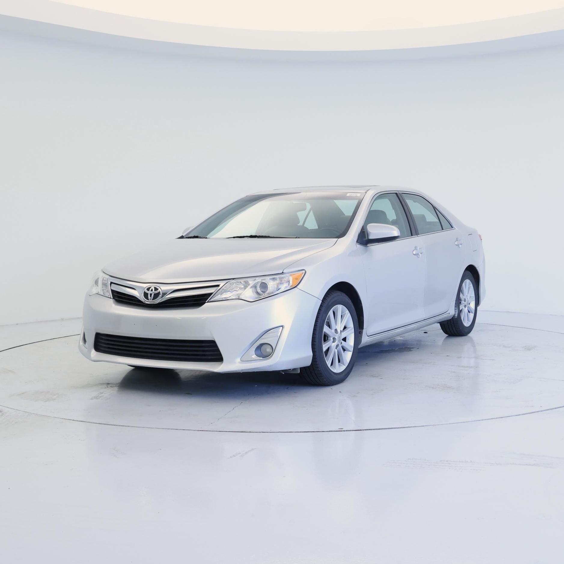 Thumbnail: 2014 Toyota Camry - 4