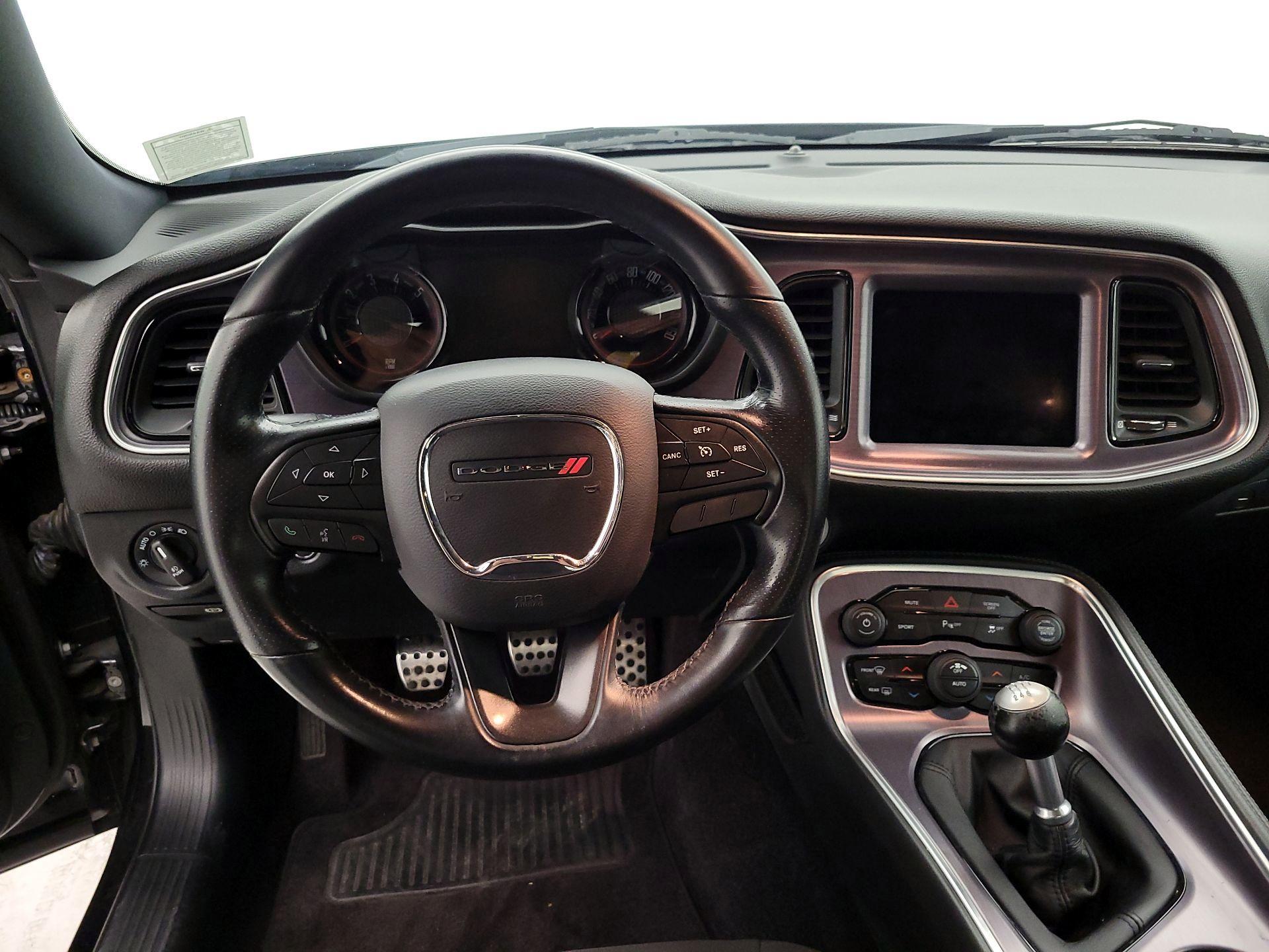 Thumbnail: 2017 Dodge Challenger - 10