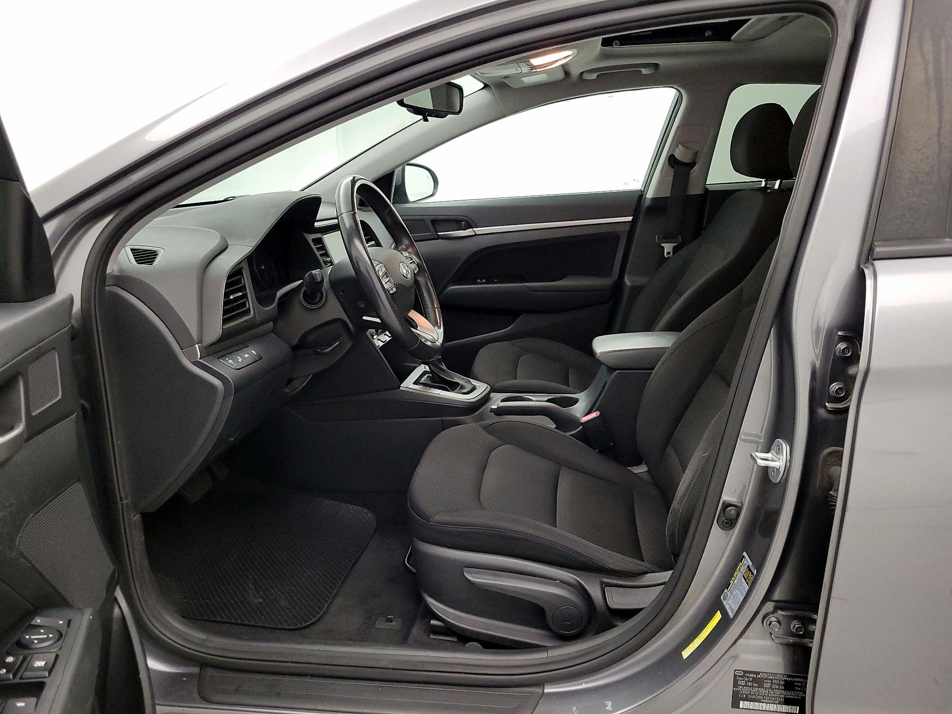 Thumbnail: 2019 Hyundai Elantra - 11
