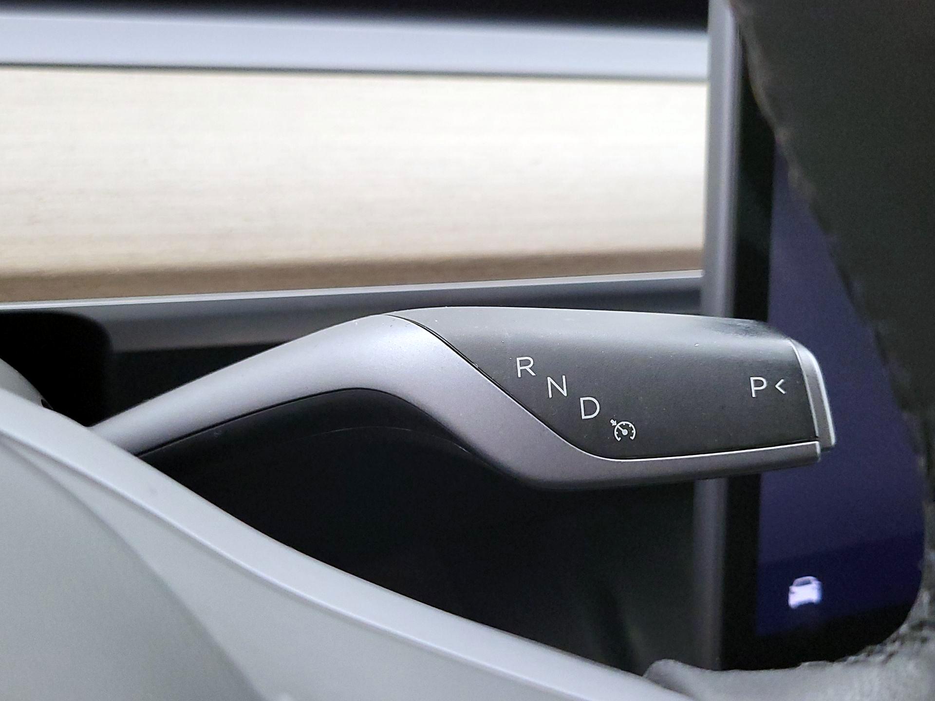 Thumbnail: 2022 Tesla Model Y - 17