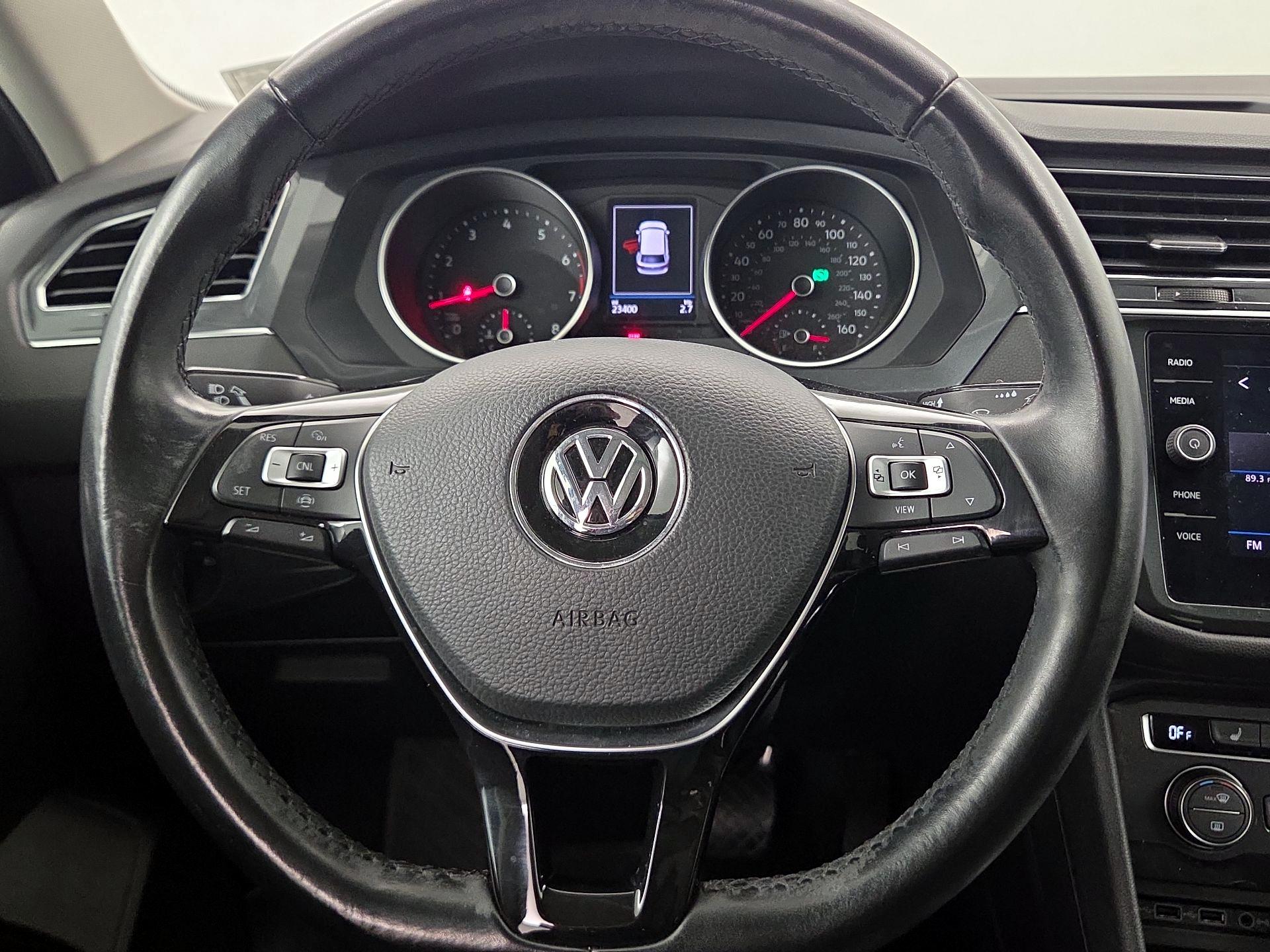 Thumbnail: 2019 Volkswagen Tiguan - 10