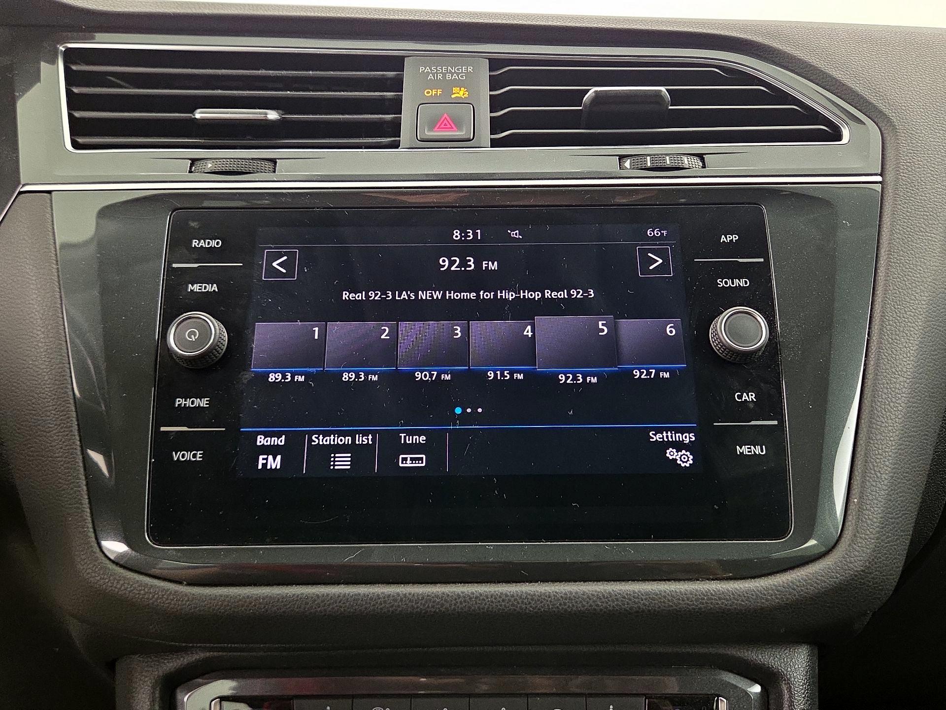 Thumbnail: 2019 Volkswagen Tiguan - 15