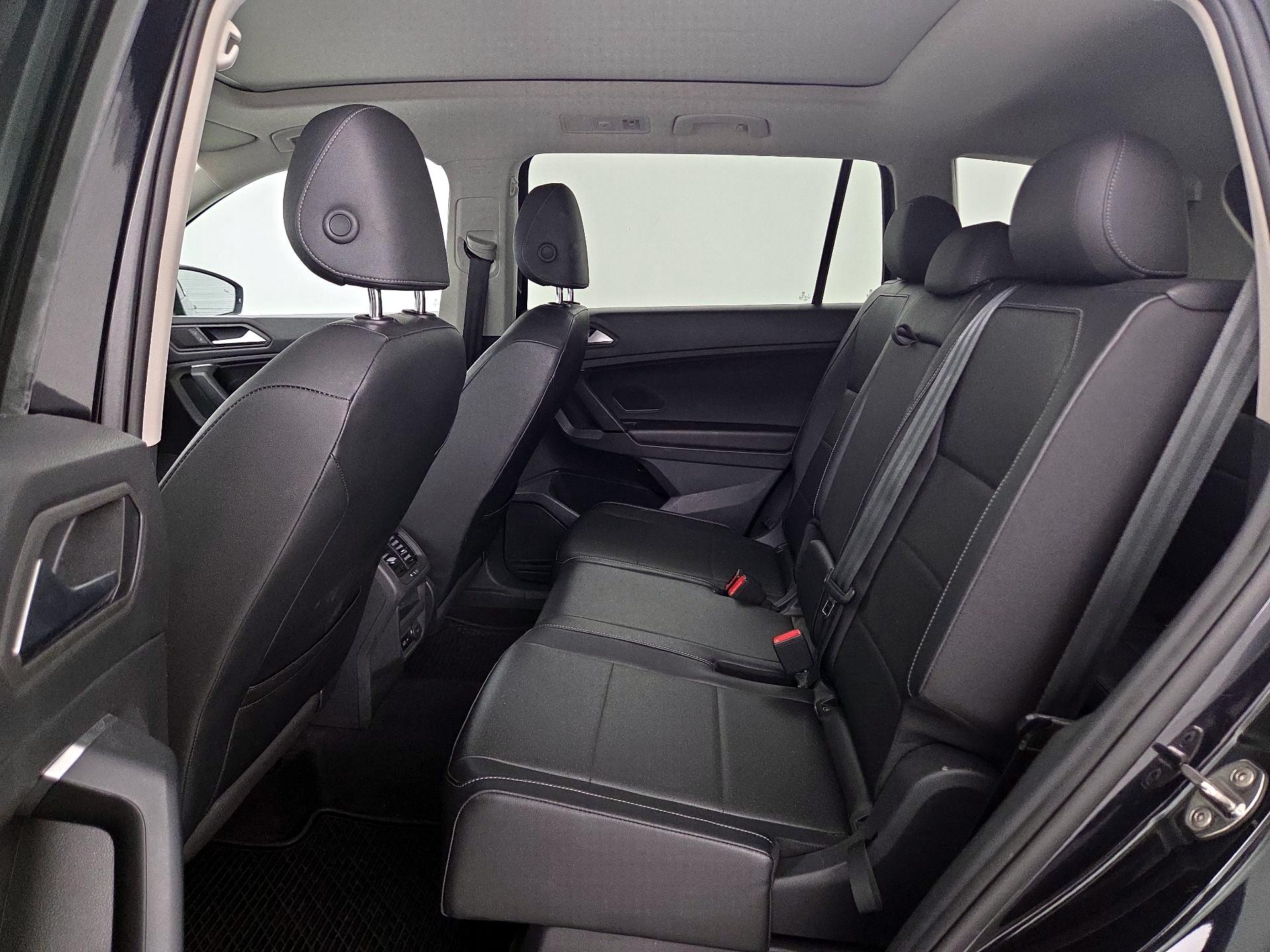 Thumbnail: 2019 Volkswagen Tiguan - 20