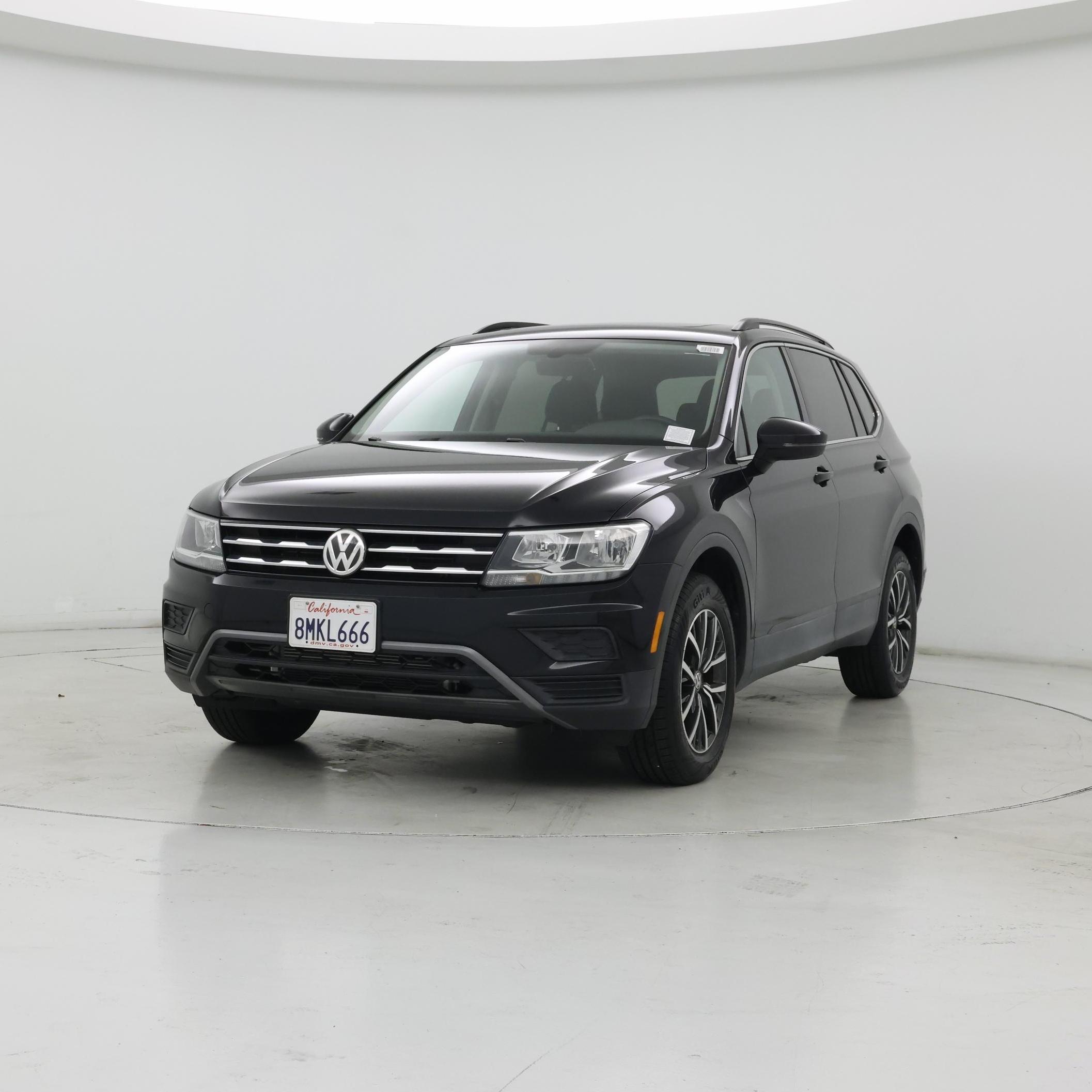 Thumbnail: 2019 Volkswagen Tiguan - 4