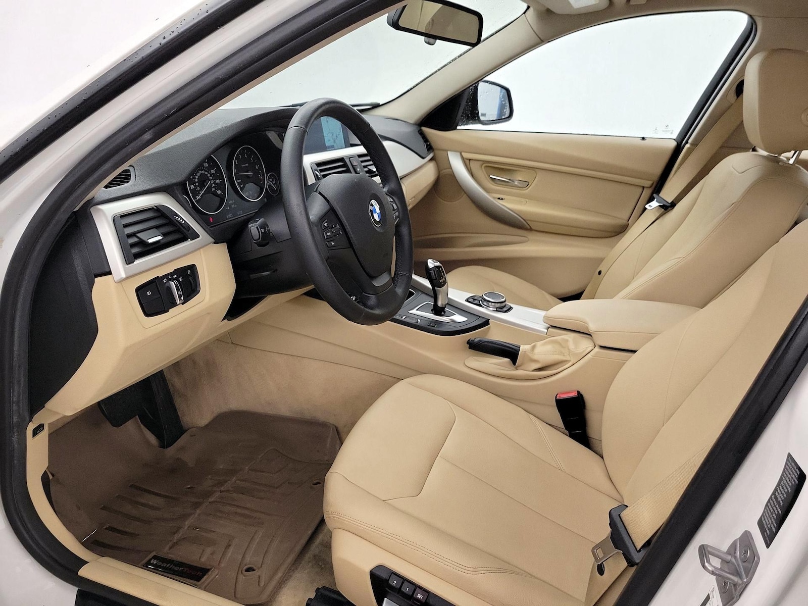 2016 BMW 3 Series 320i - Photo 12
