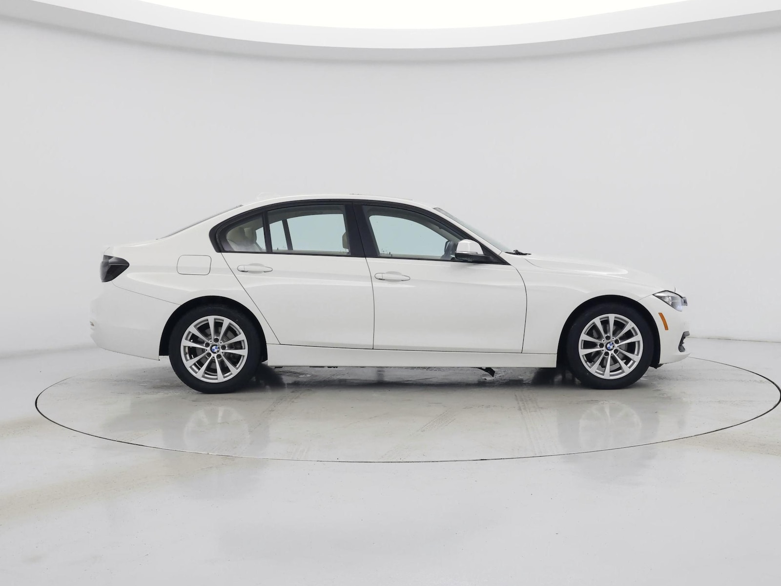 2016 BMW 3 Series 320i - Photo 8