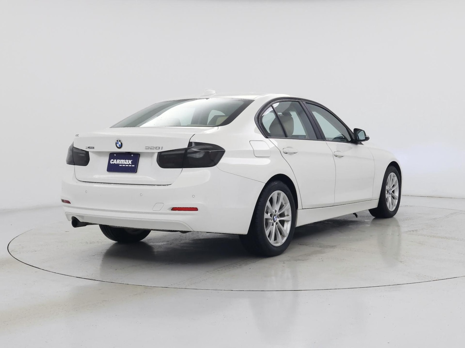 2016 BMW 3 Series 320i - Photo 9