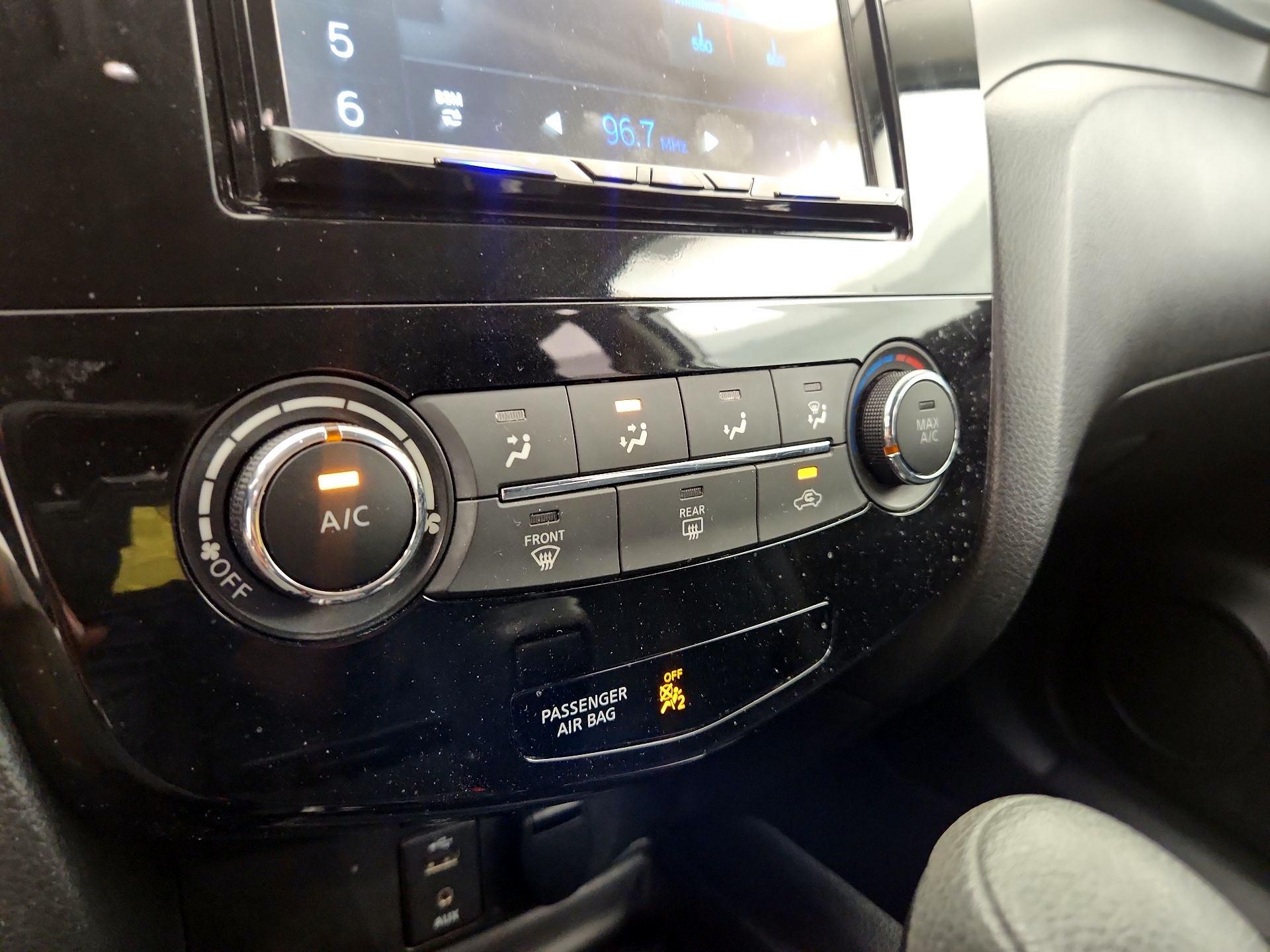 Thumbnail: 2016 Nissan Rogue - 14