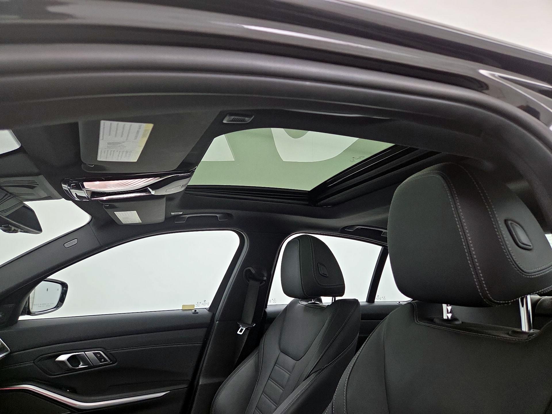 Thumbnail: 2019 BMW 3 Series - 20