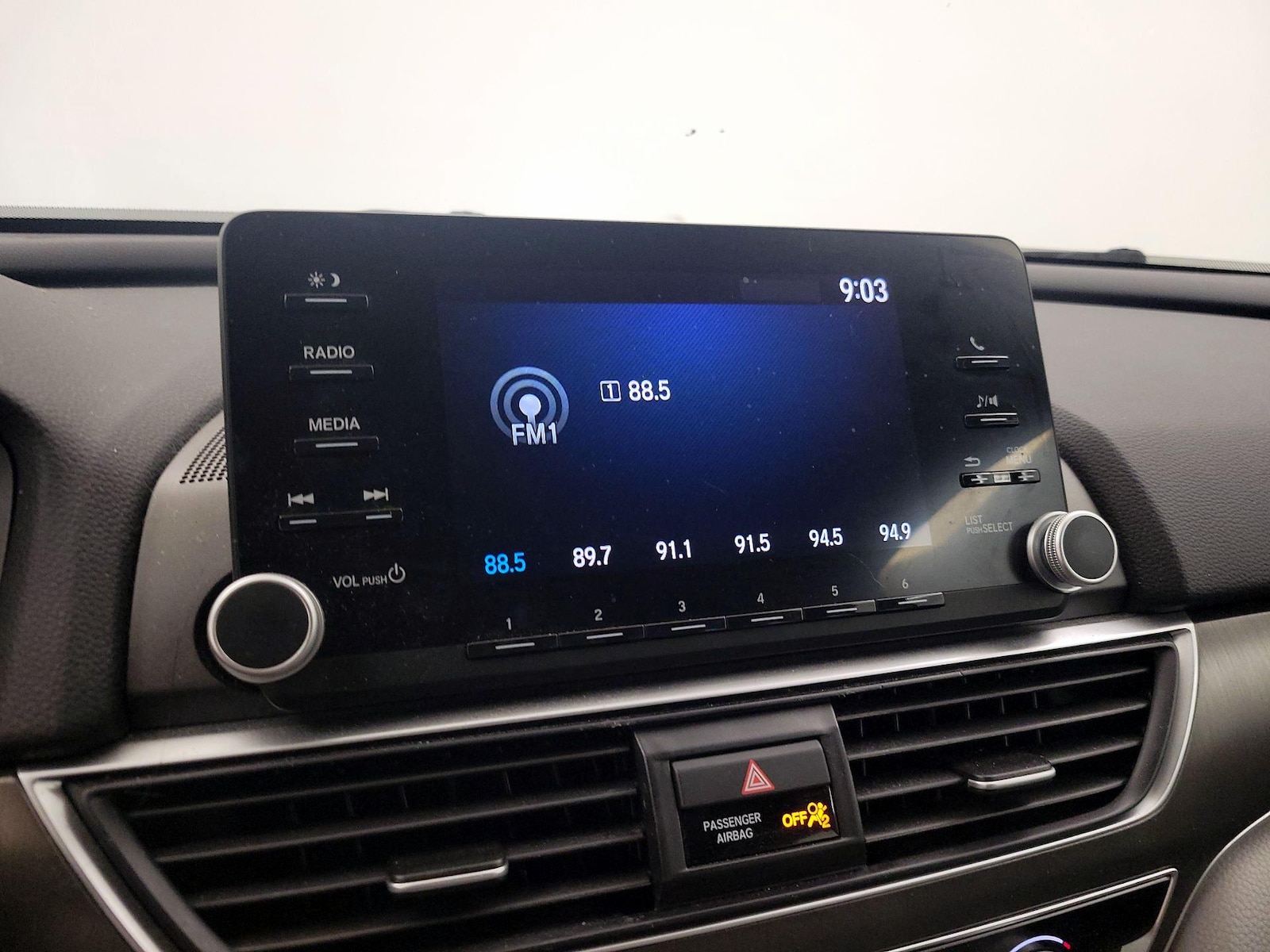 2019 Honda Accord LX - Photo 16