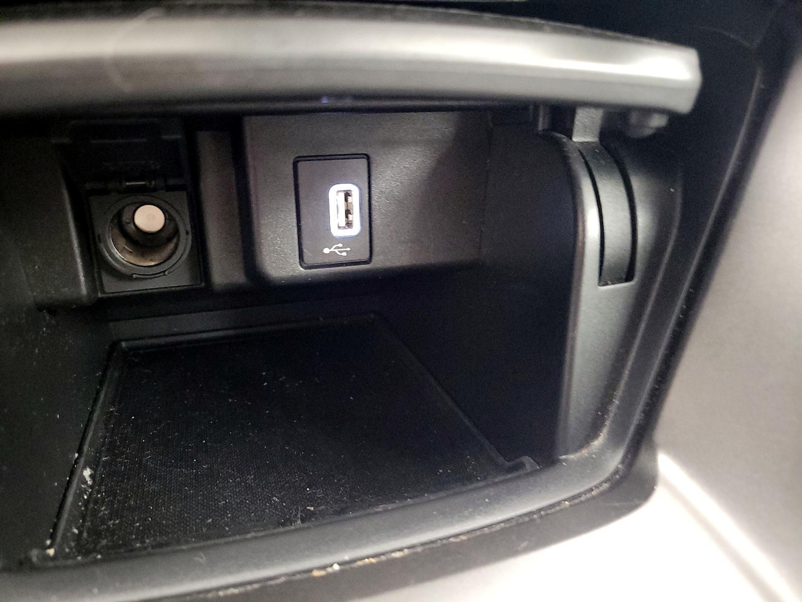 2019 Honda Accord LX - Photo 19