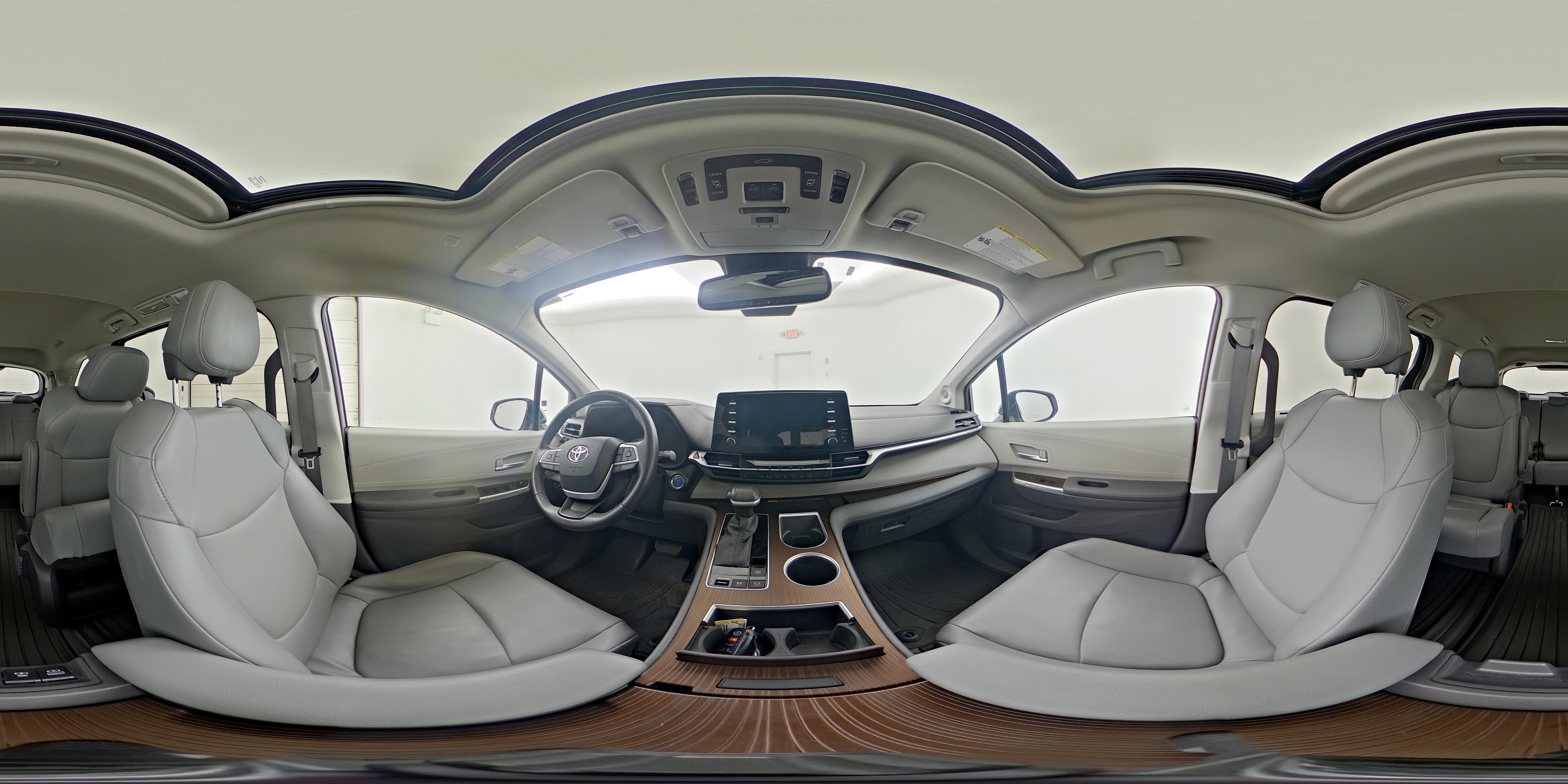 2022 Toyota Sienna XLE - Photo 27
