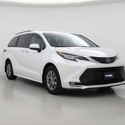 2022 Toyota Sienna Hybrid XLE