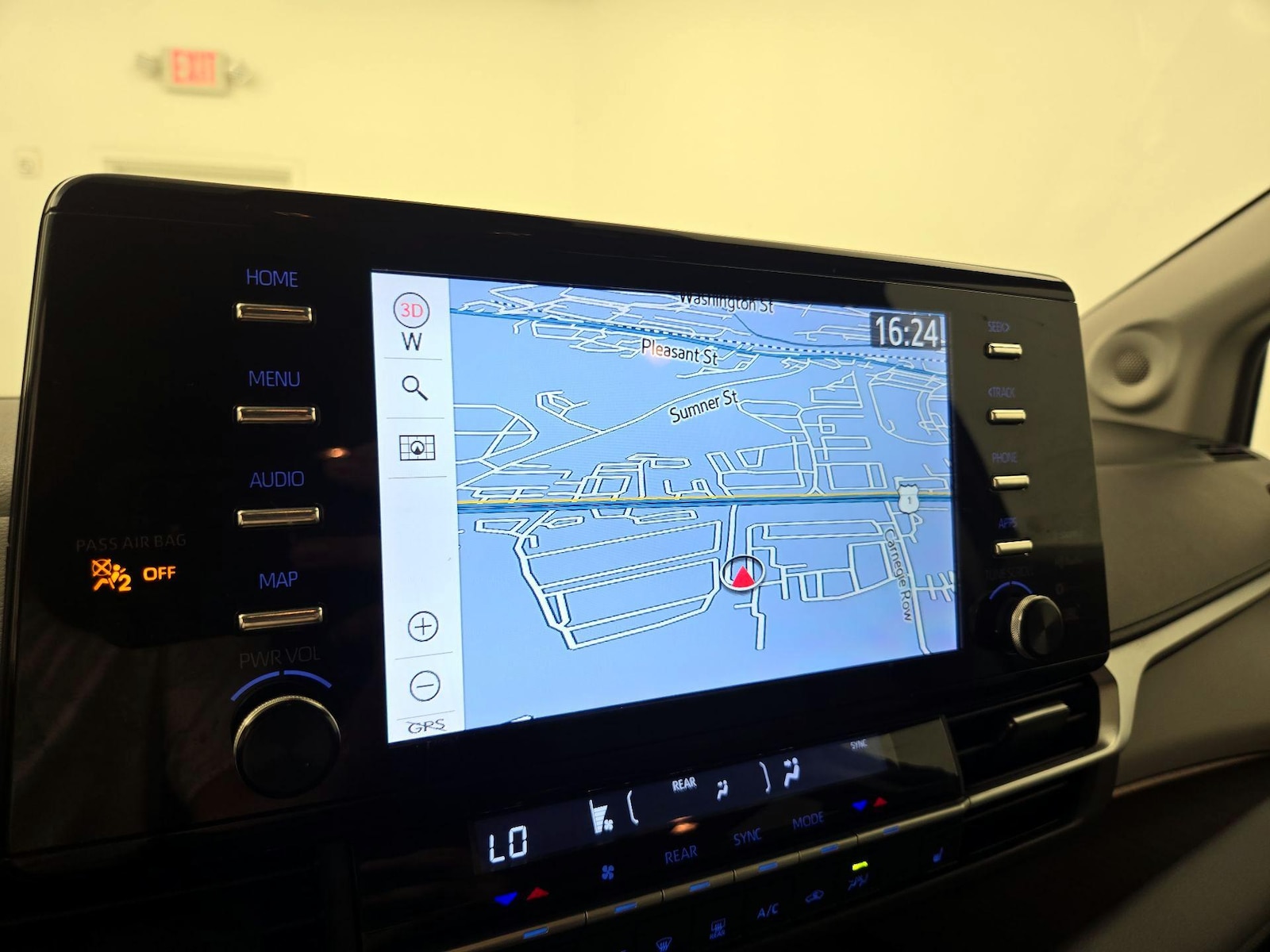 2022 Toyota Sienna XLE - Photo 15