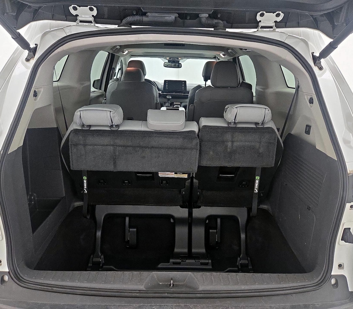Trunk/Cargo (Seats Up)