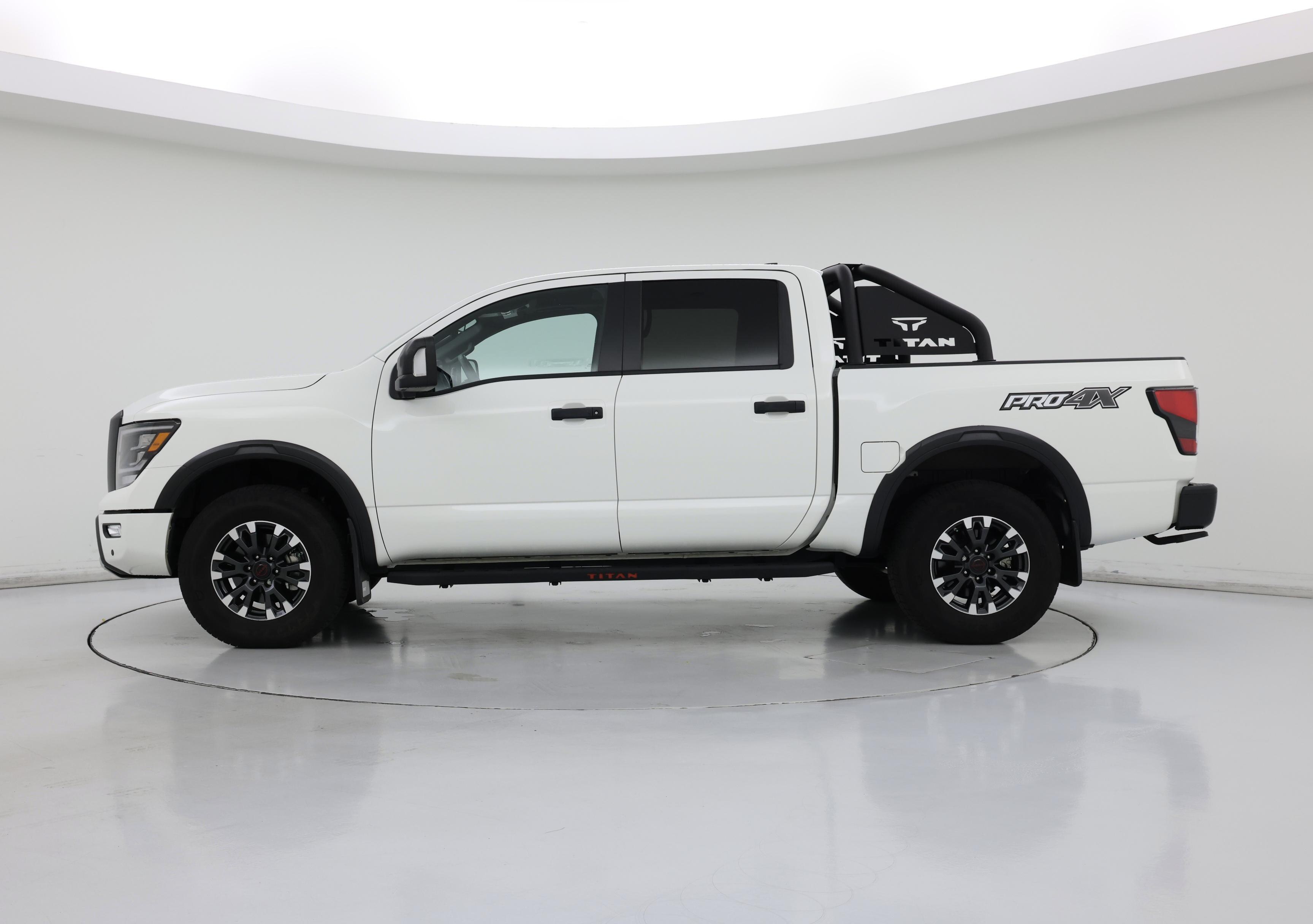 Thumbnail: 2024 Nissan Titan - 3