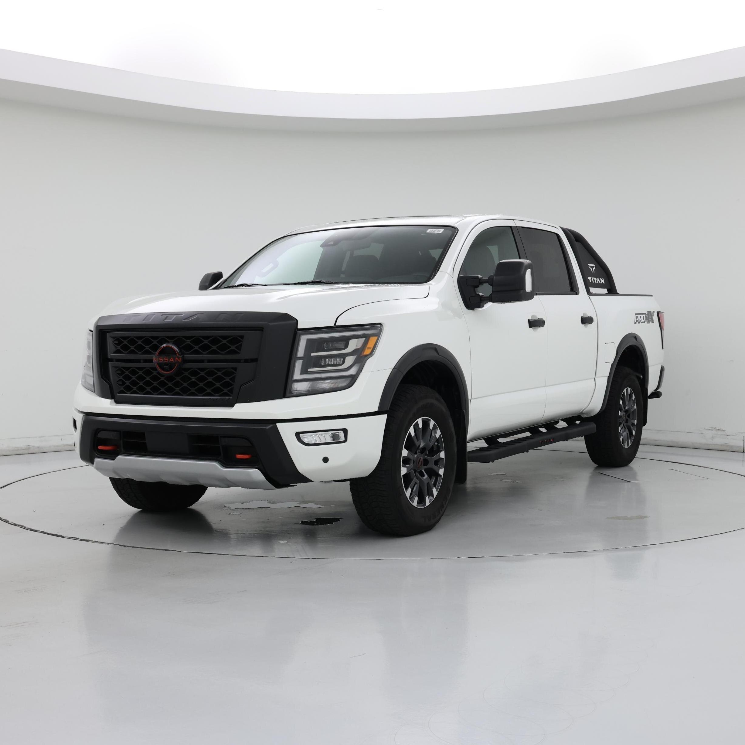 Thumbnail: 2024 Nissan Titan - 4