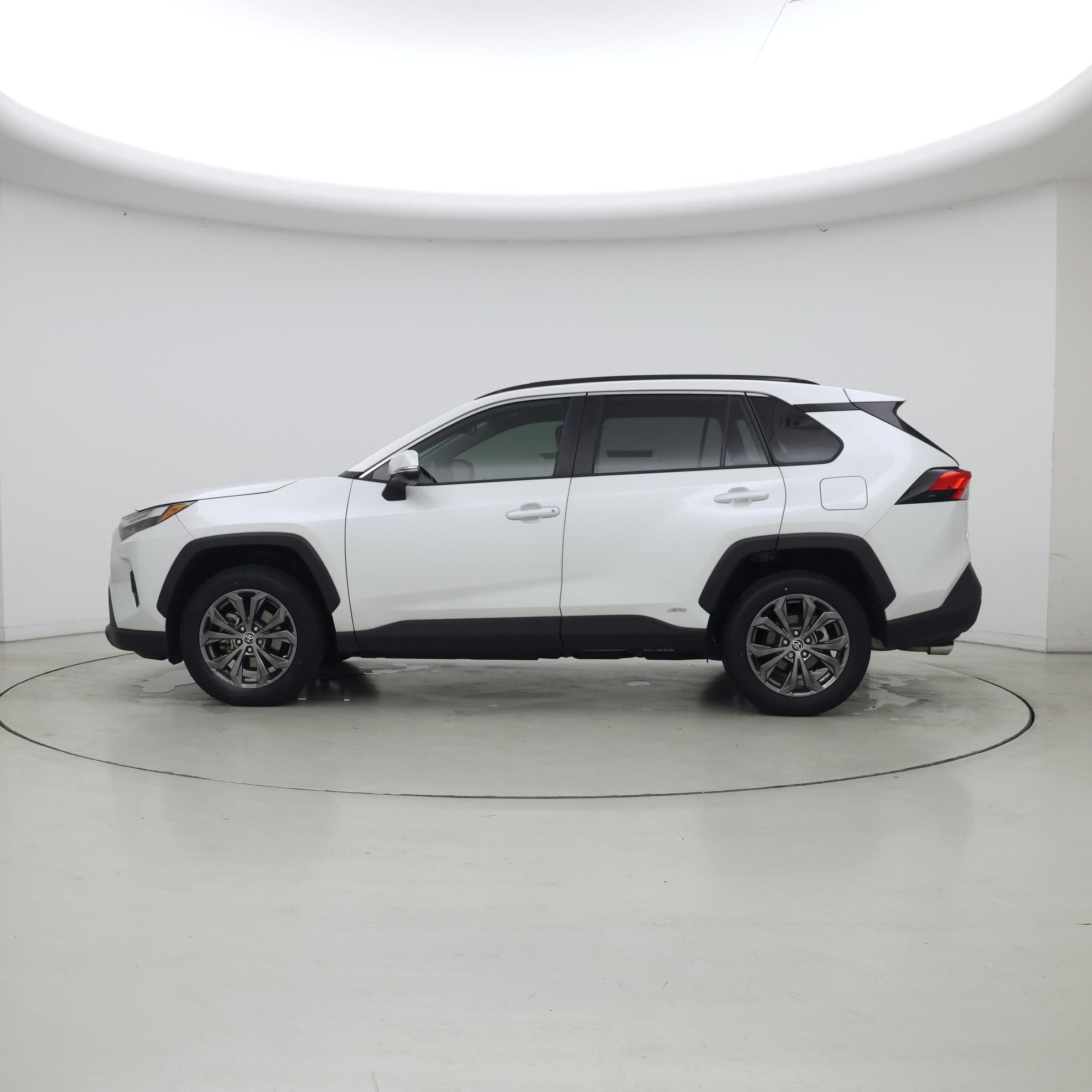 Thumbnail: 2023 Toyota RAV4 - 3