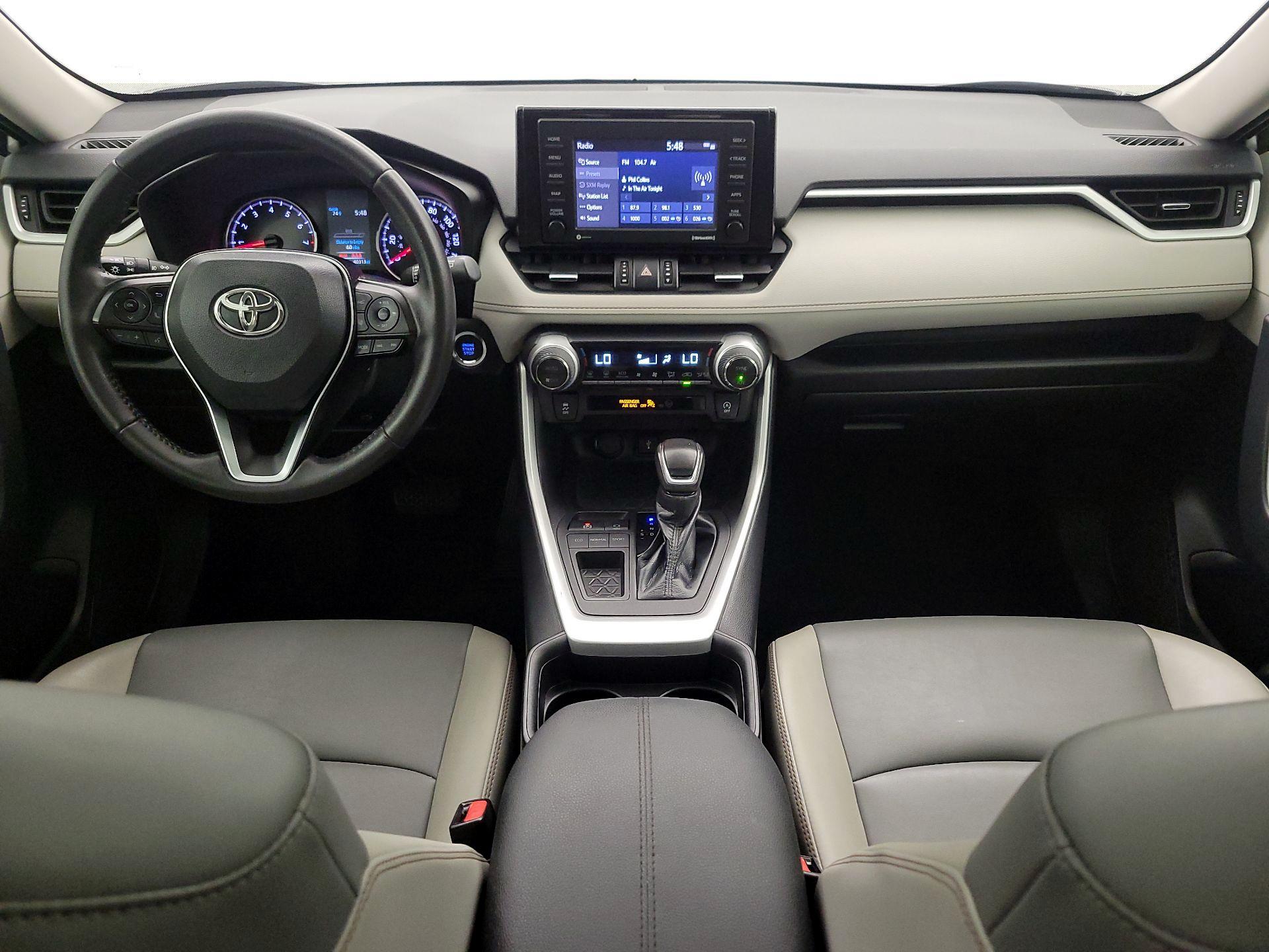 Thumbnail: 2021 Toyota RAV4 - 9