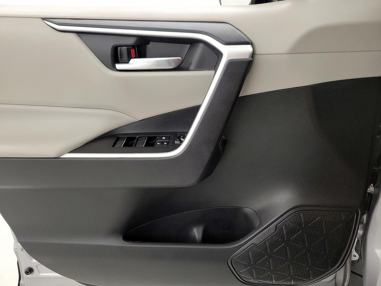 2021 Toyota RAV4 XLE Premium - Photo 13