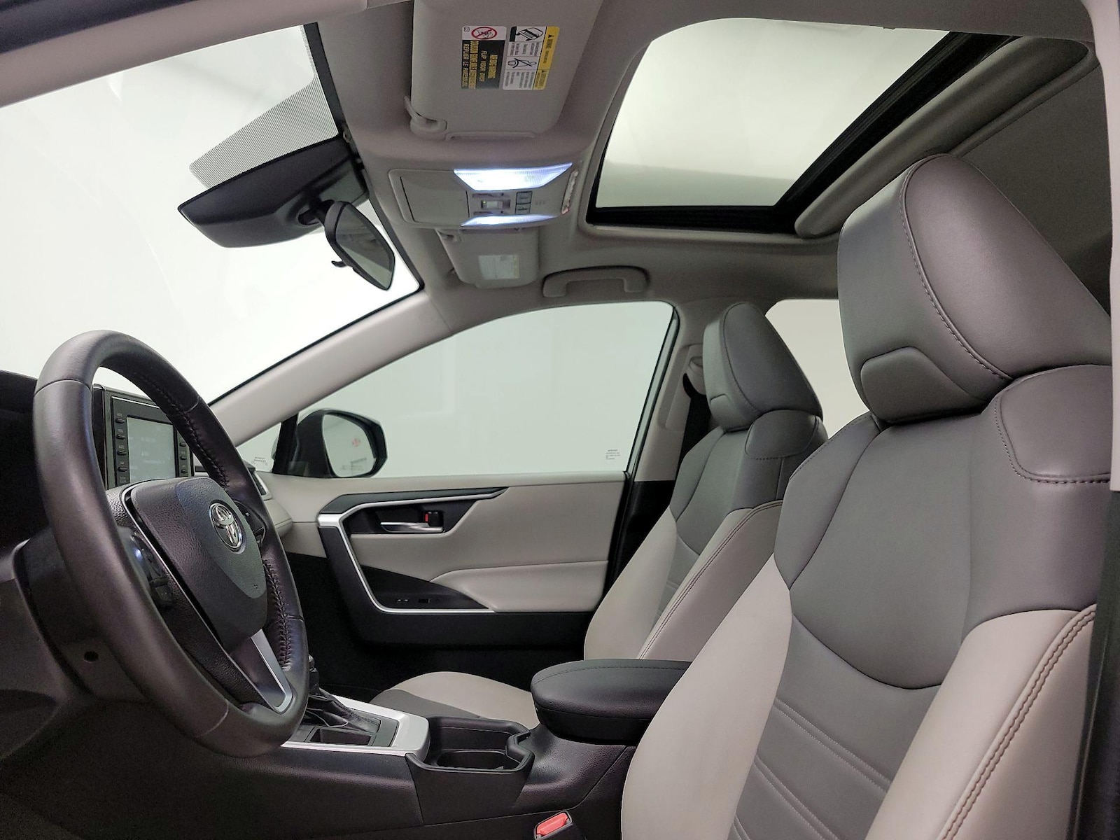 2021 Toyota RAV4 XLE Premium - Photo 20