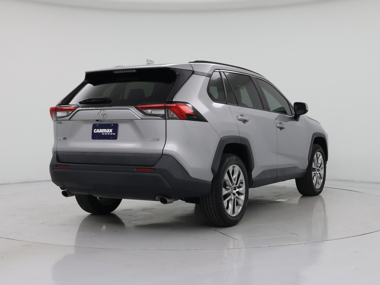 2021 Toyota RAV4 XLE Premium - Photo 9